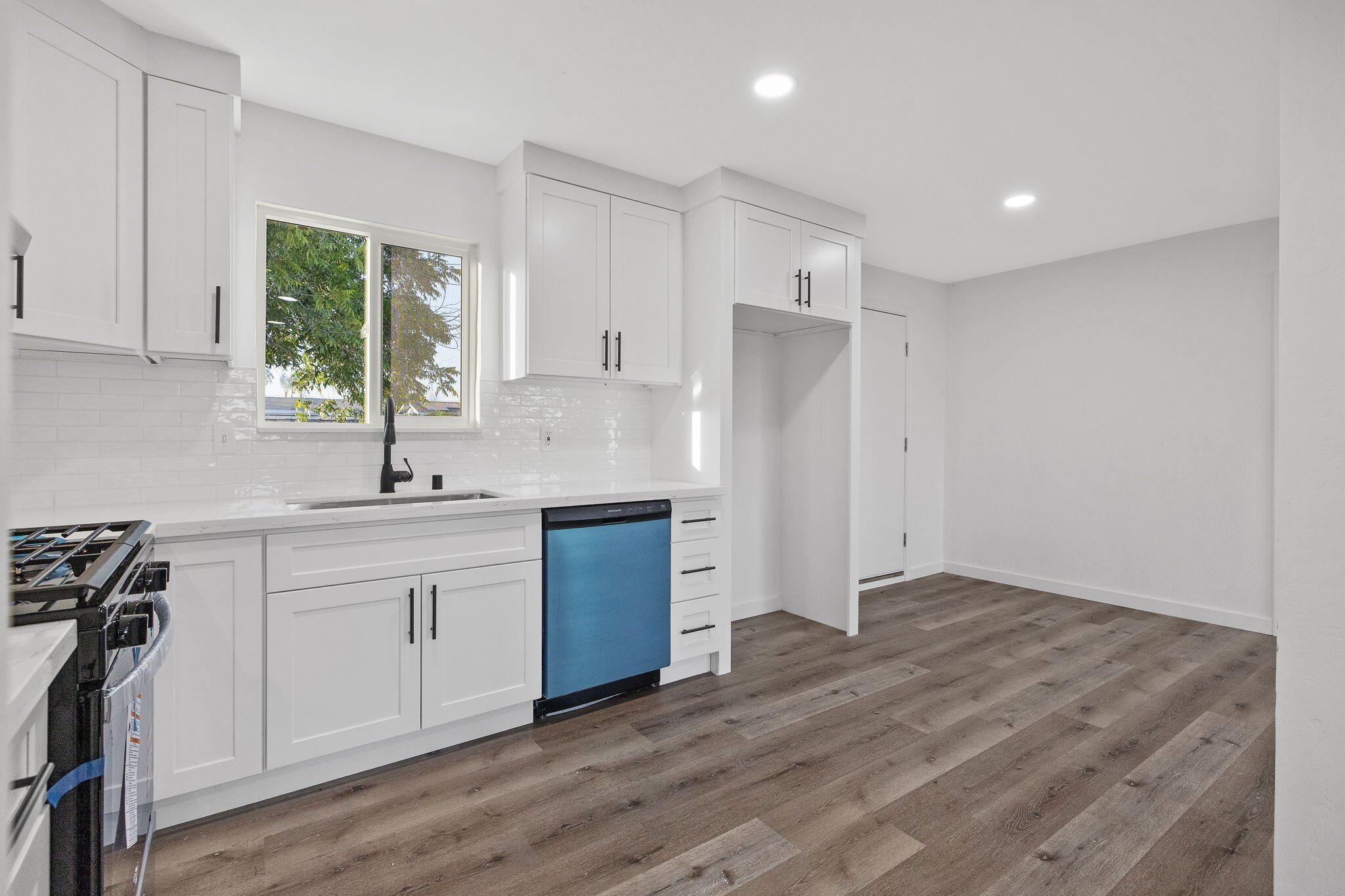 8728 E Khan St, Selma, CA 93662