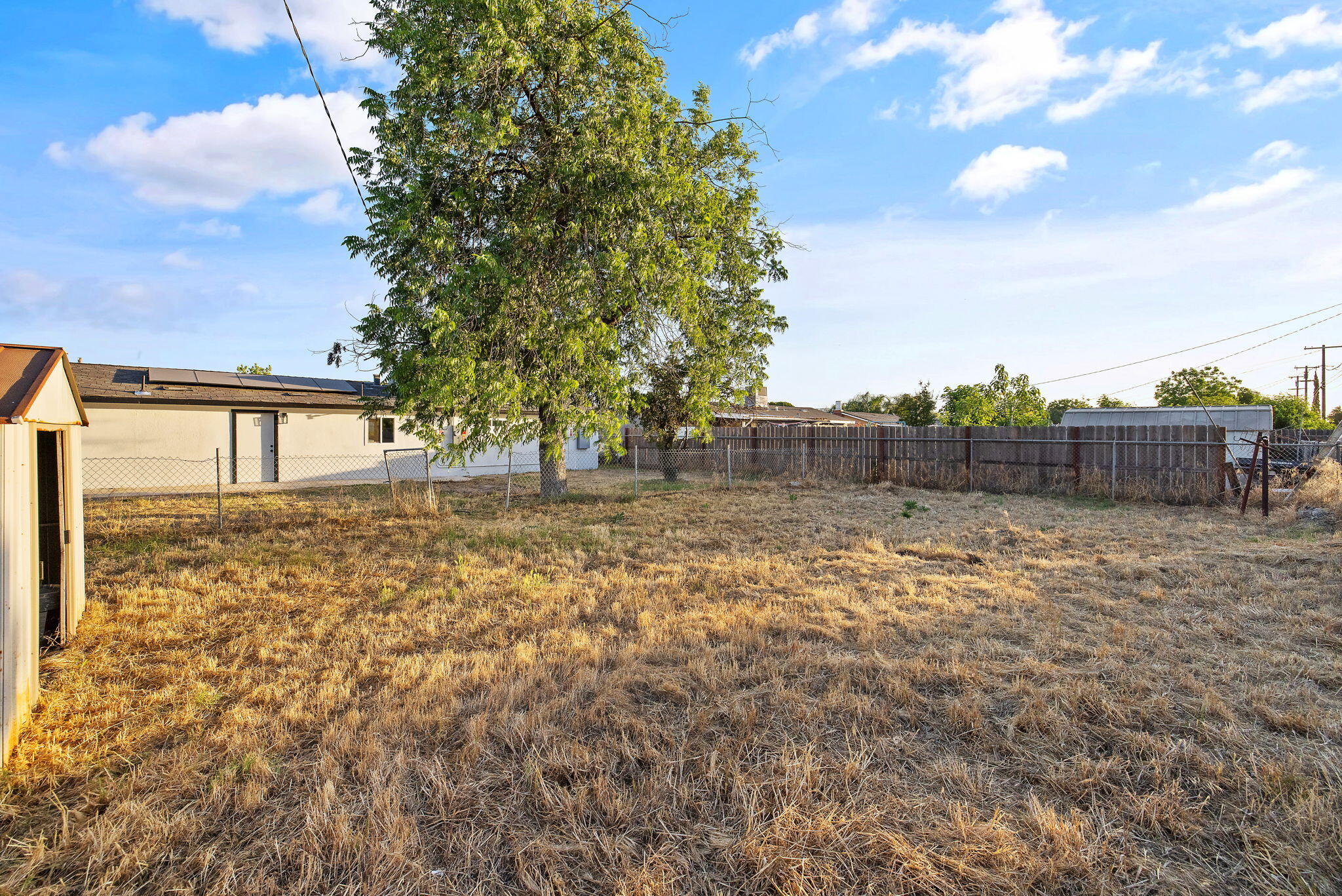 8728 E Khan St, Selma, CA 93662
