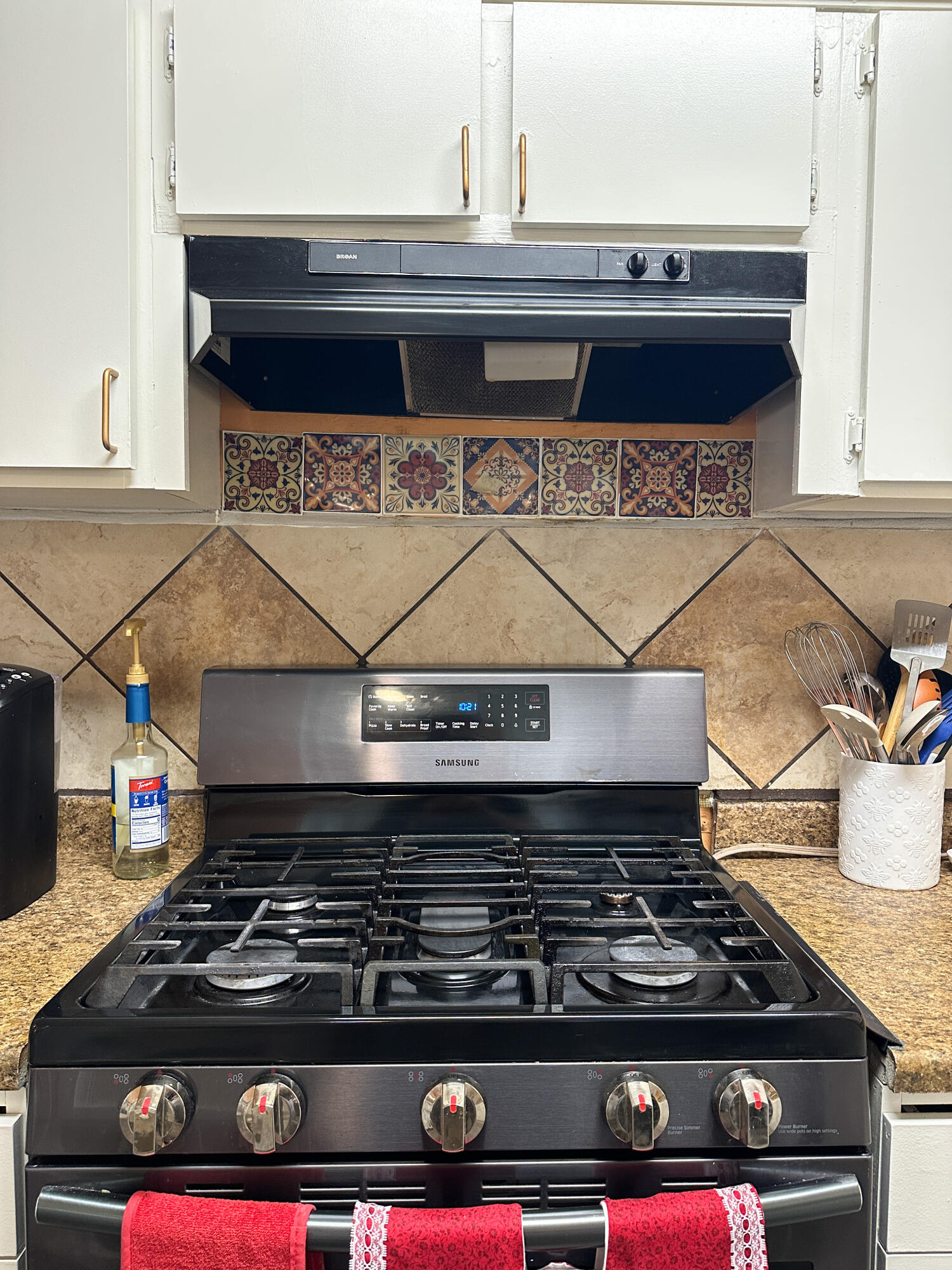 470 N Bates Ave, Dinuba, CA 93618