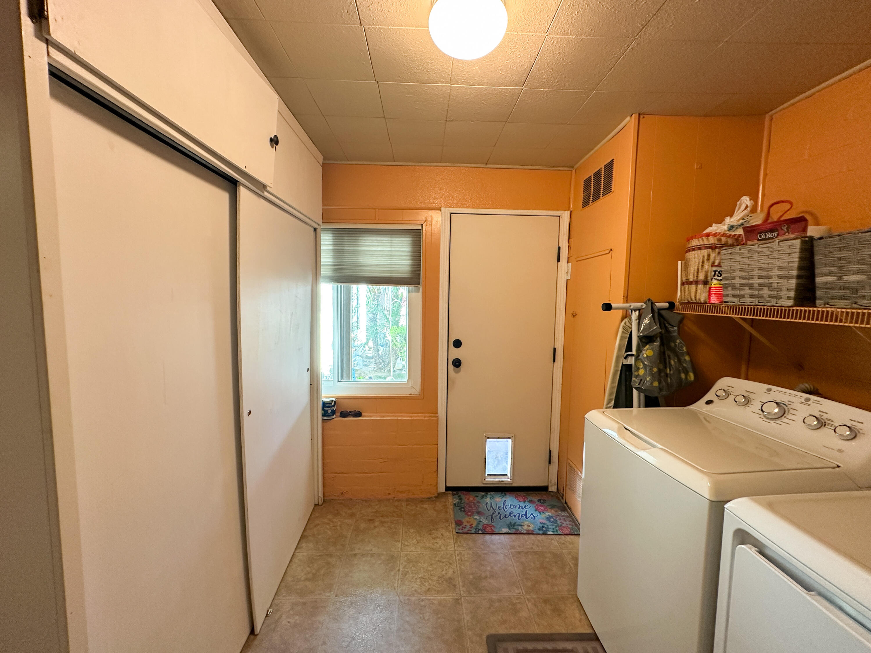 470 N Bates Ave, Dinuba, CA 93618