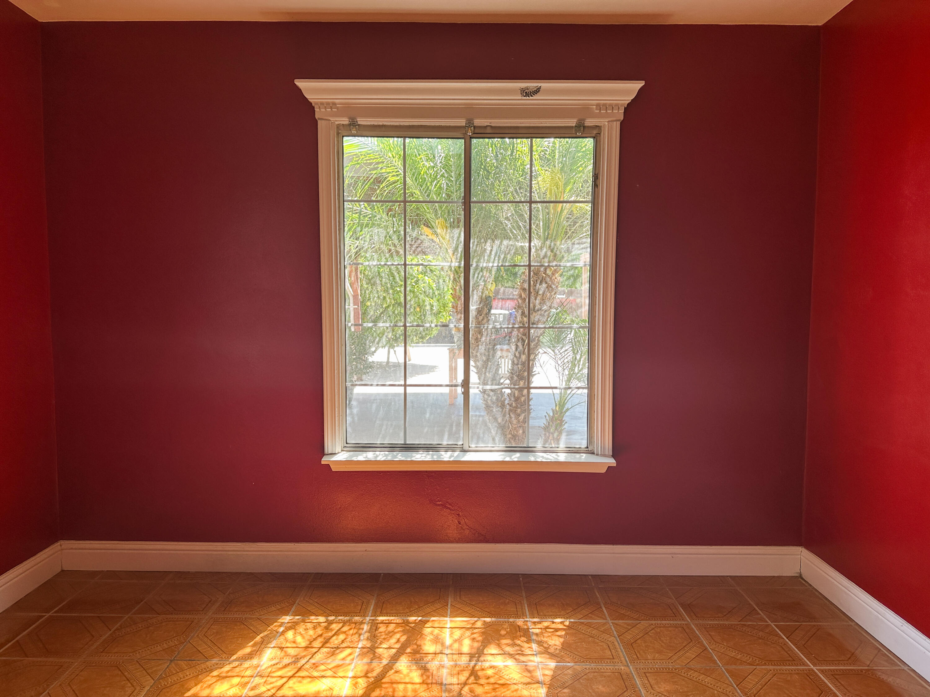 470 N Bates Ave, Dinuba, CA 93618