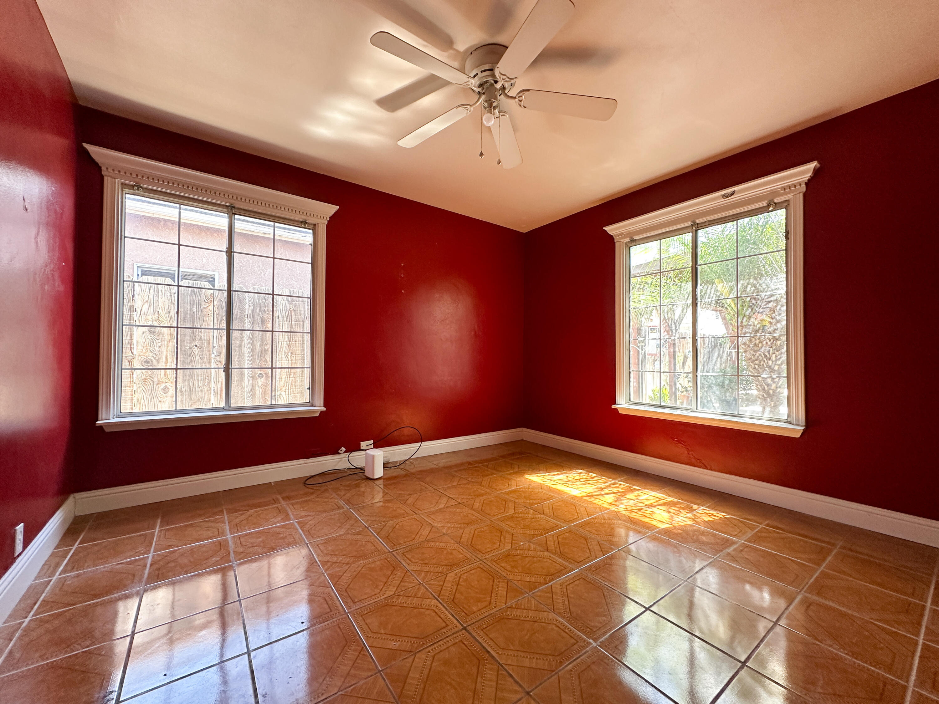 470 N Bates Ave, Dinuba, CA 93618