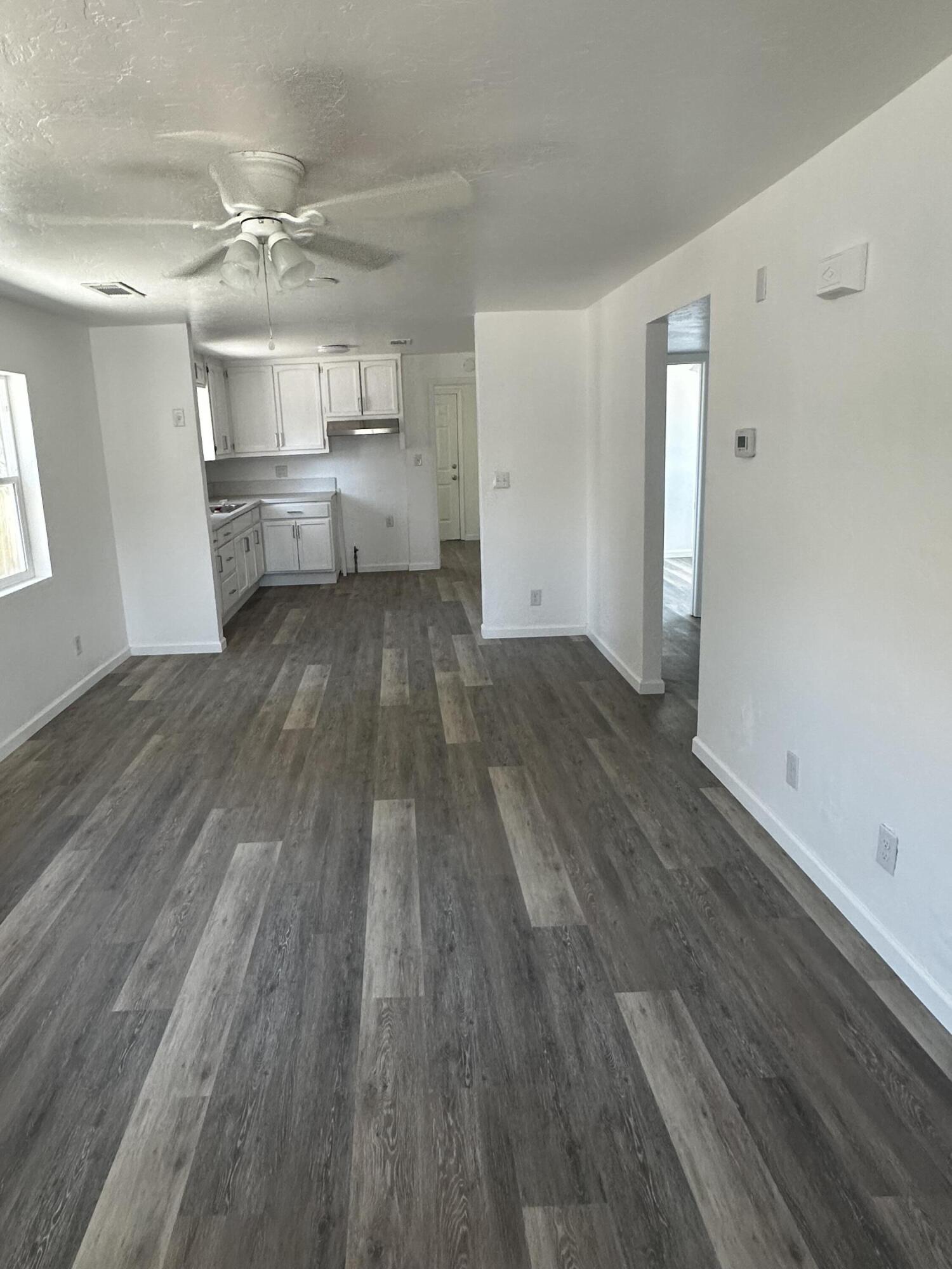 554 S G St, Tulare, CA 93274