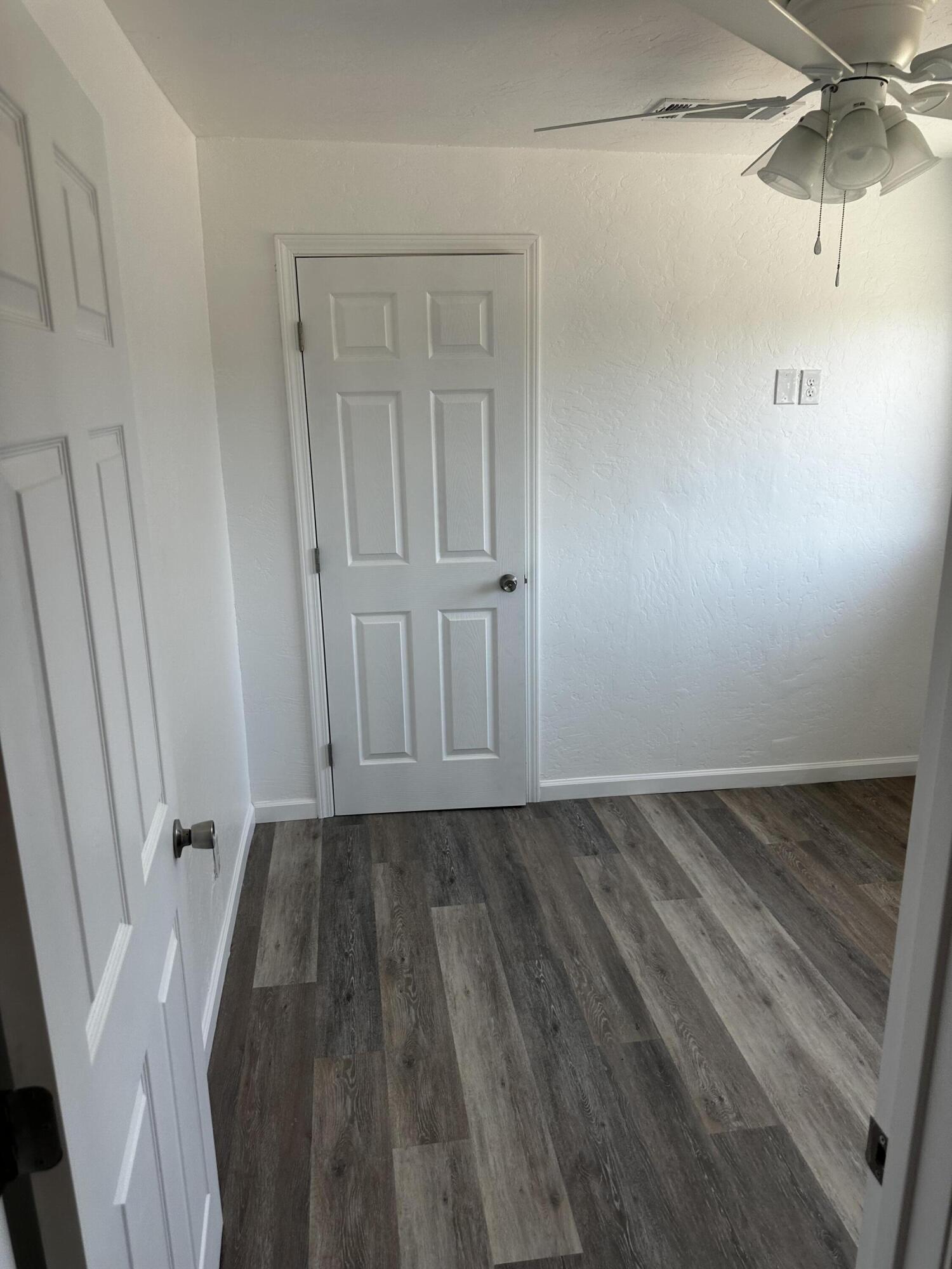 554 S G St, Tulare, CA 93274