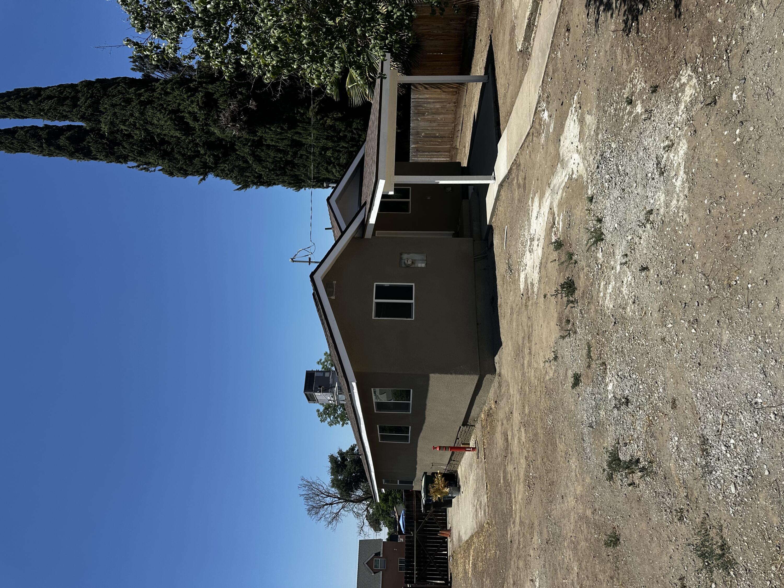 554 S G St, Tulare, CA 93274