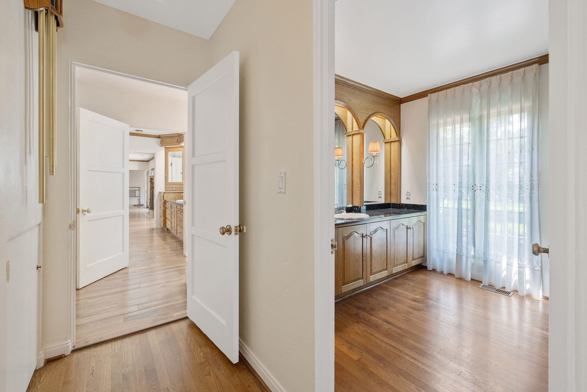 1409 W Beverly Dr, Visalia, CA 93277