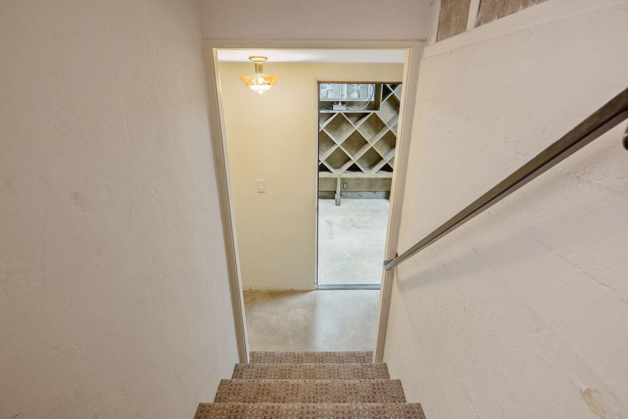 1409 W Beverly Dr, Visalia, CA 93277