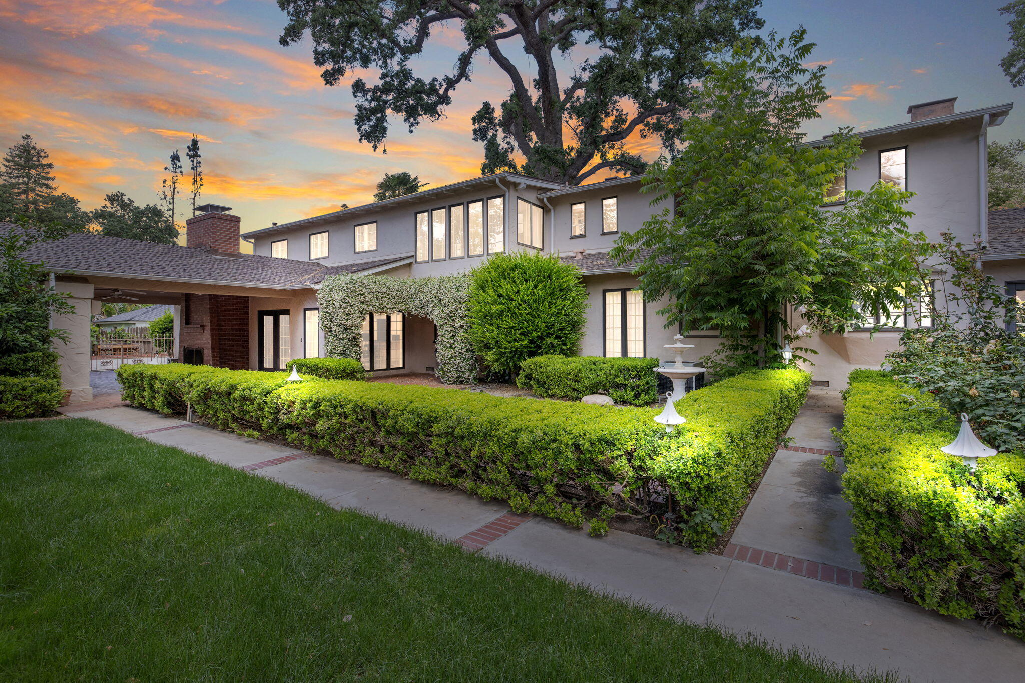 1409 W Beverly Dr, Visalia, CA 93277