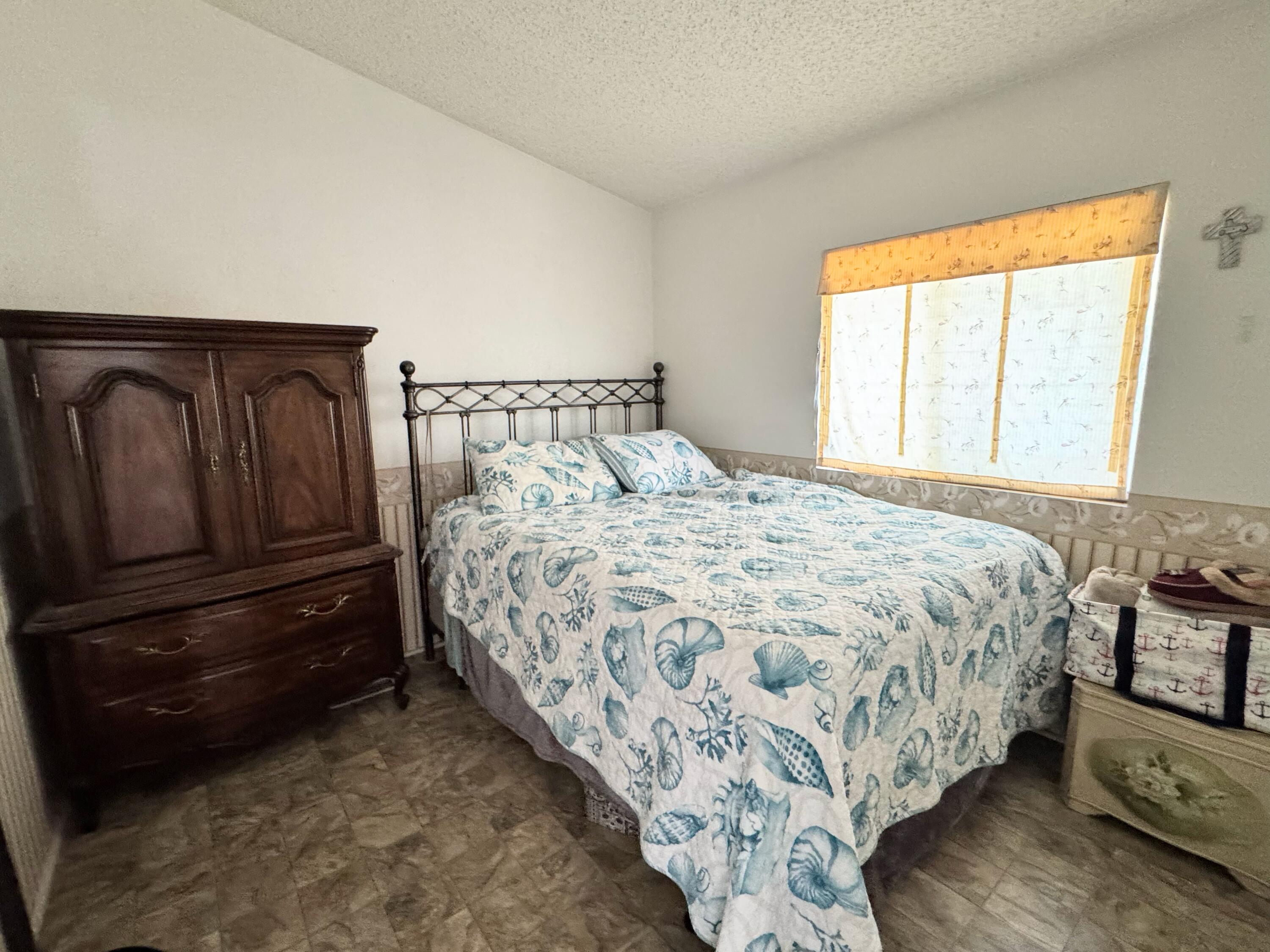 1095 W Mccoy Ln, Santa Maria, CA 93455