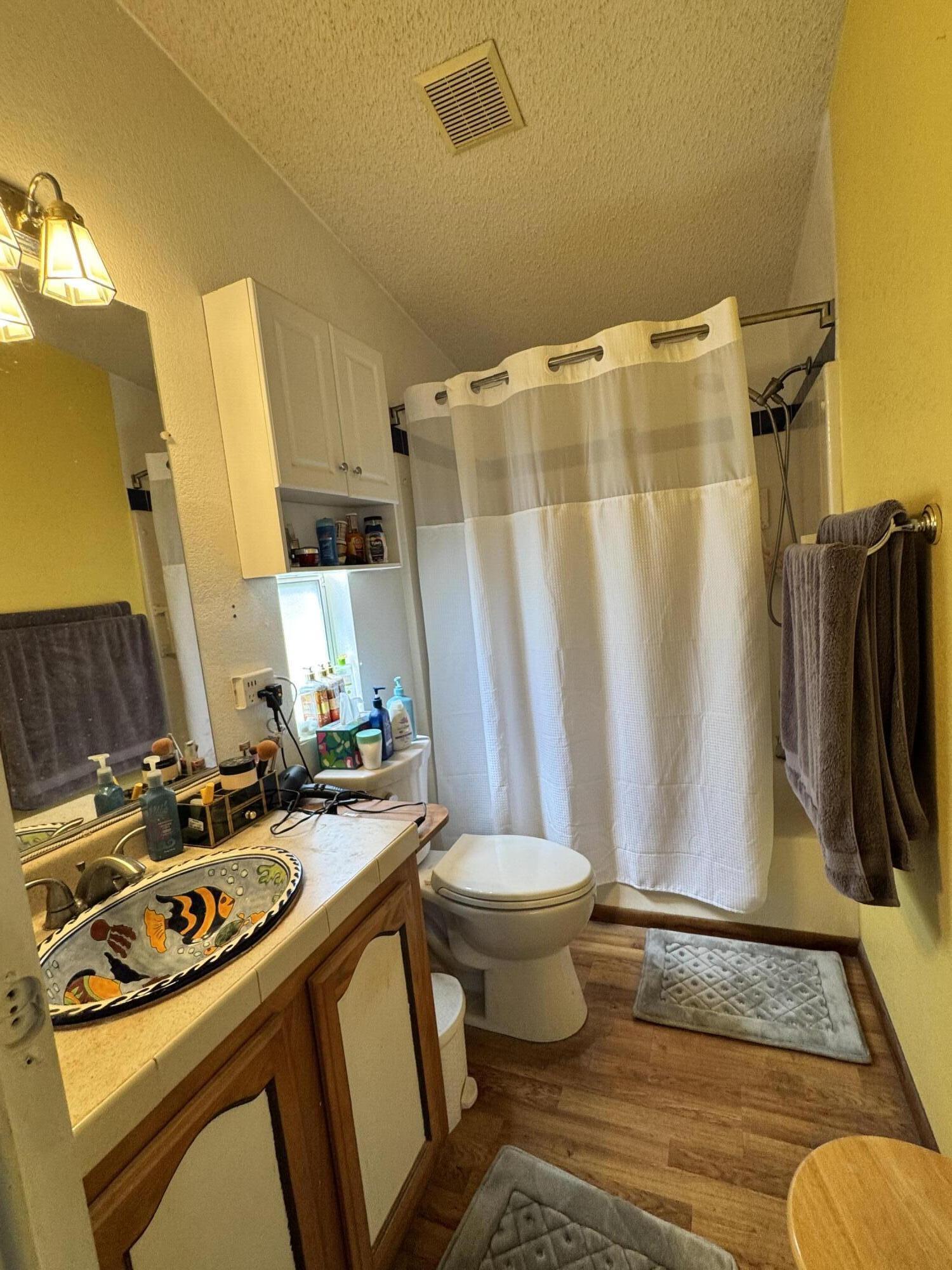 1095 W Mccoy Ln, Santa Maria, CA 93455
