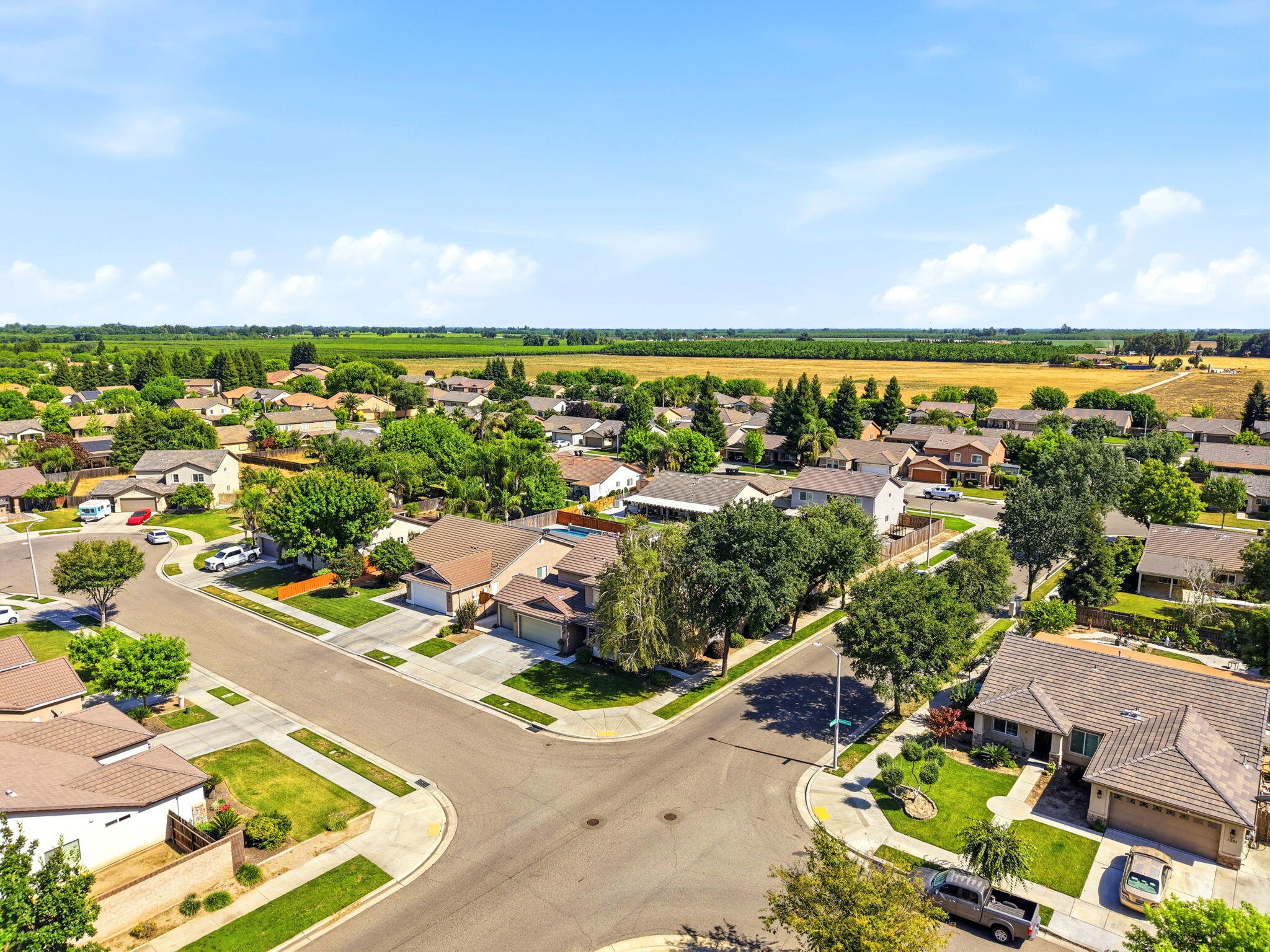 947 W Elkhorn, Visalia, CA 93277
