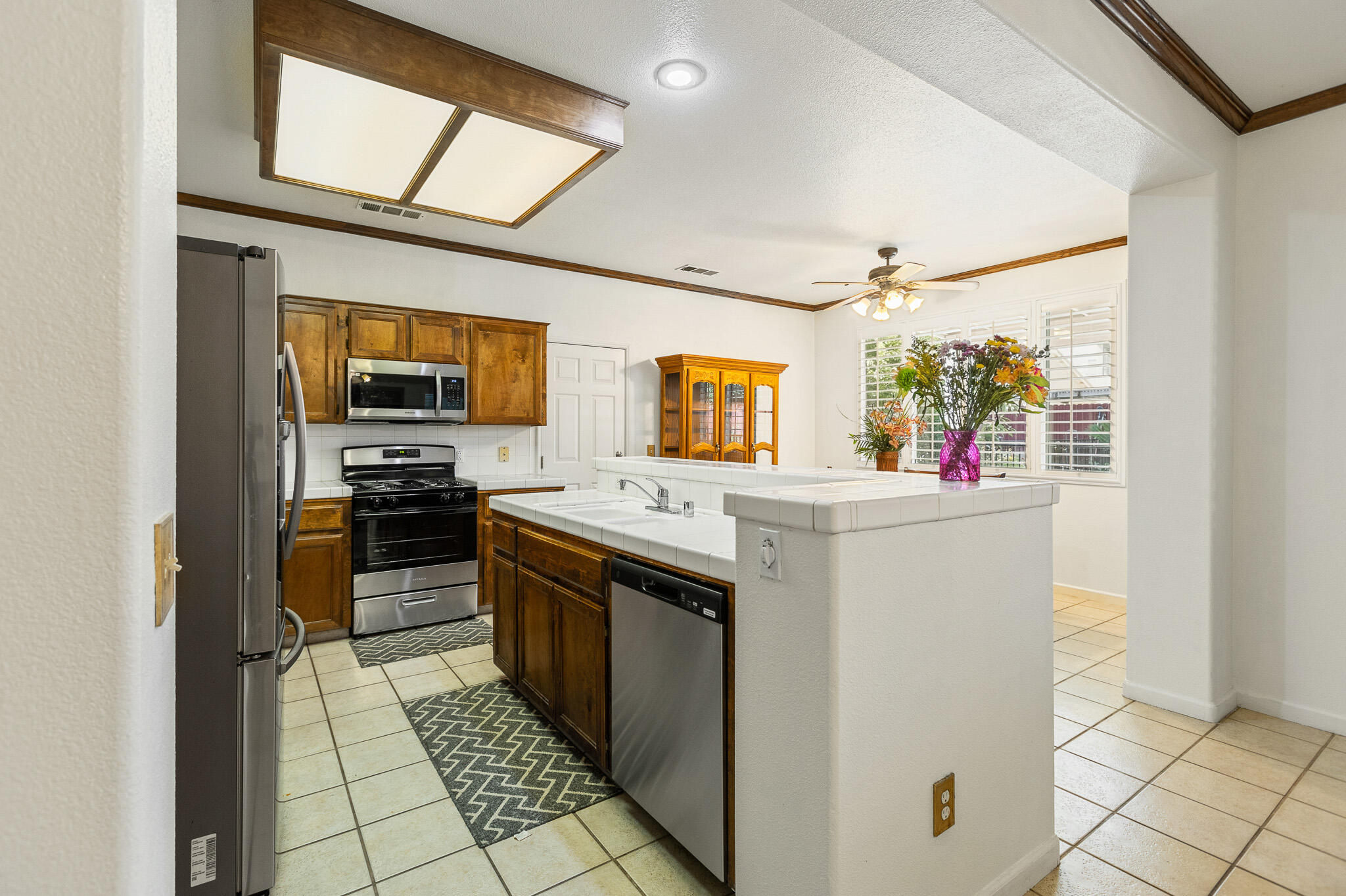 4218 W Redding Ave, Visalia, CA 93277