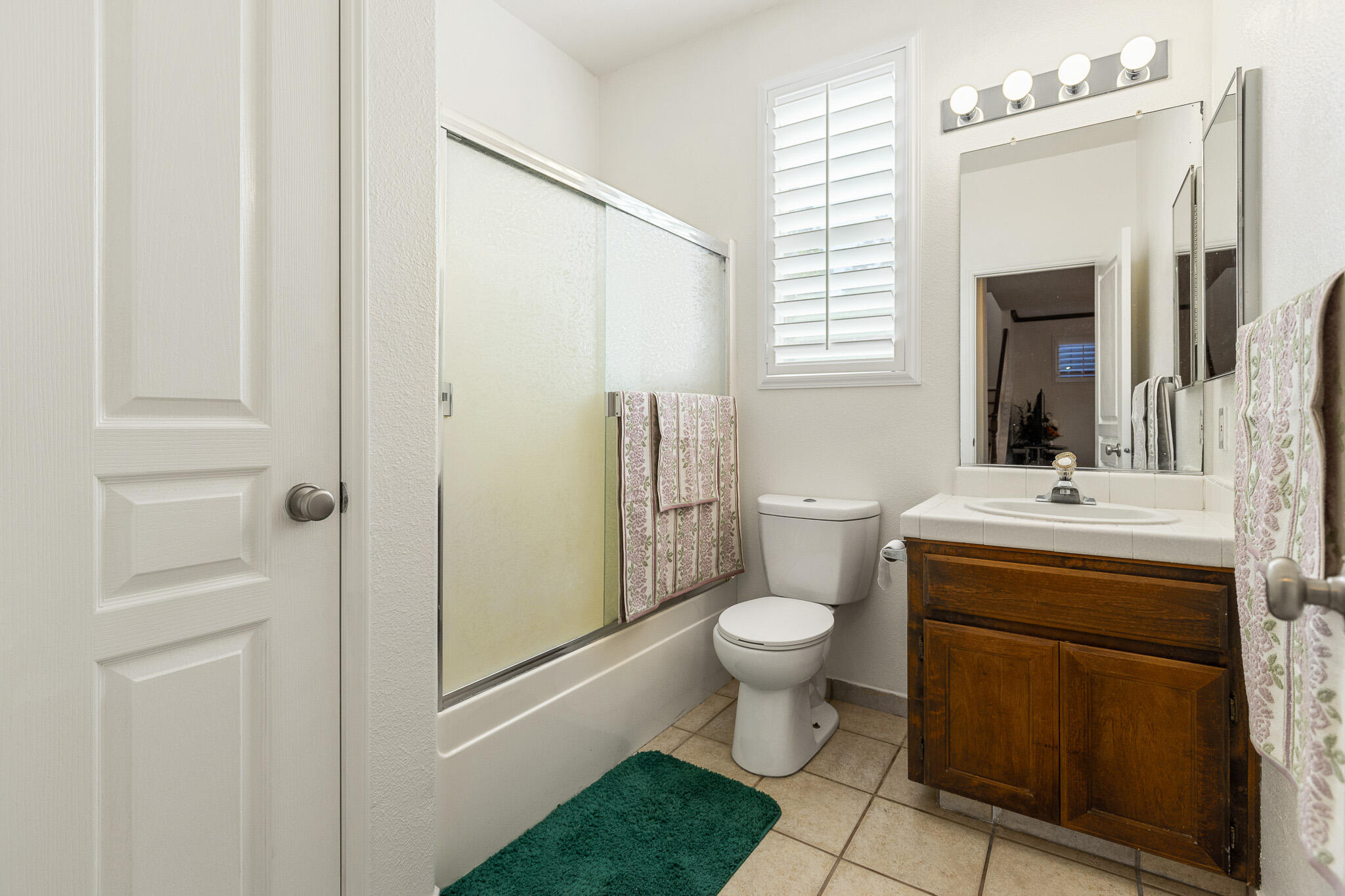 4218 W Redding Ave, Visalia, CA 93277