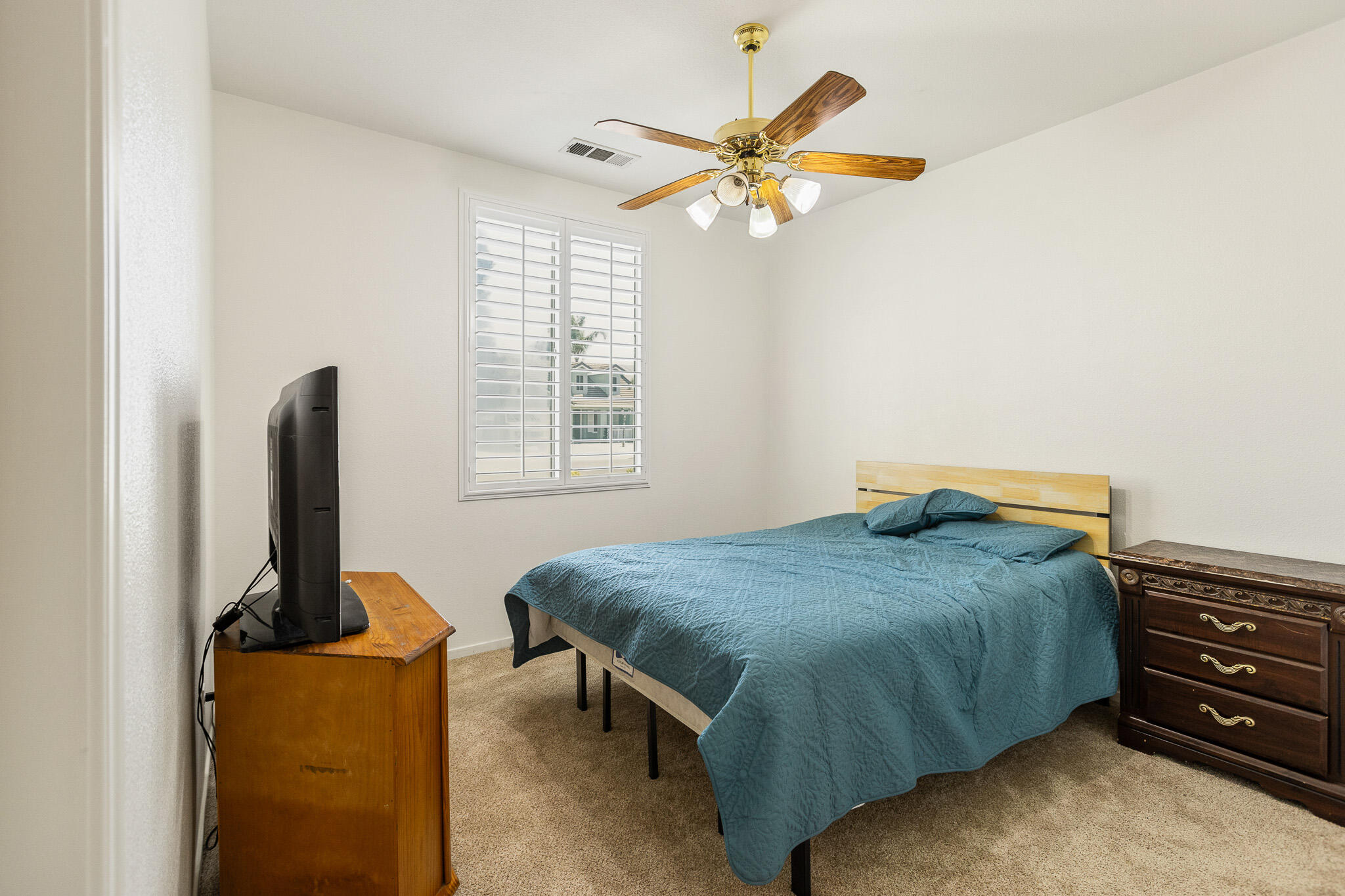 4218 W Redding Ave, Visalia, CA 93277