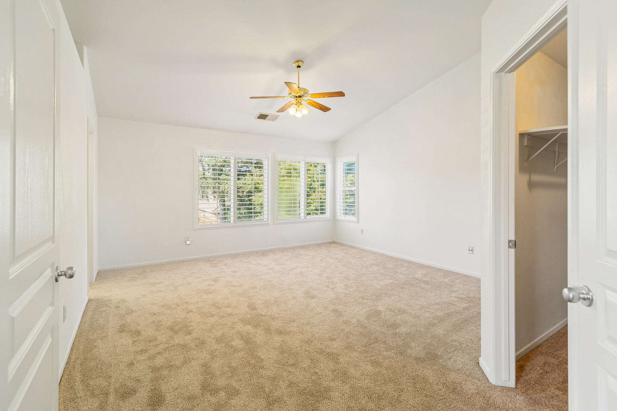 4218 W Redding Ave, Visalia, CA 93277