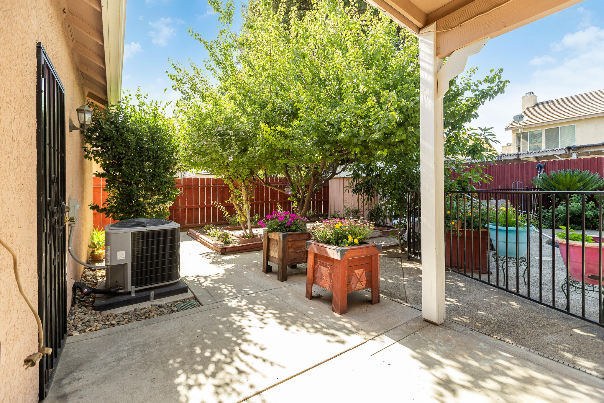 4218 W Redding Ave, Visalia, CA 93277