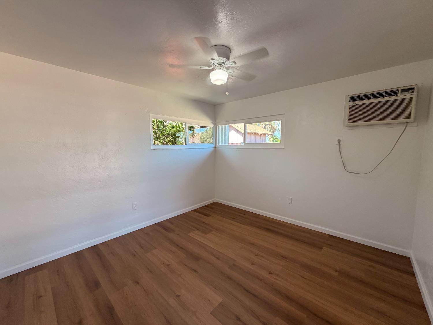 21225 S Feland Ave, Riverdale, CA 93656