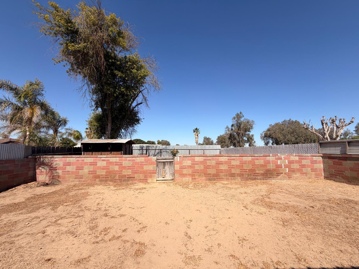 21225 S Feland Ave, Riverdale, CA 93656