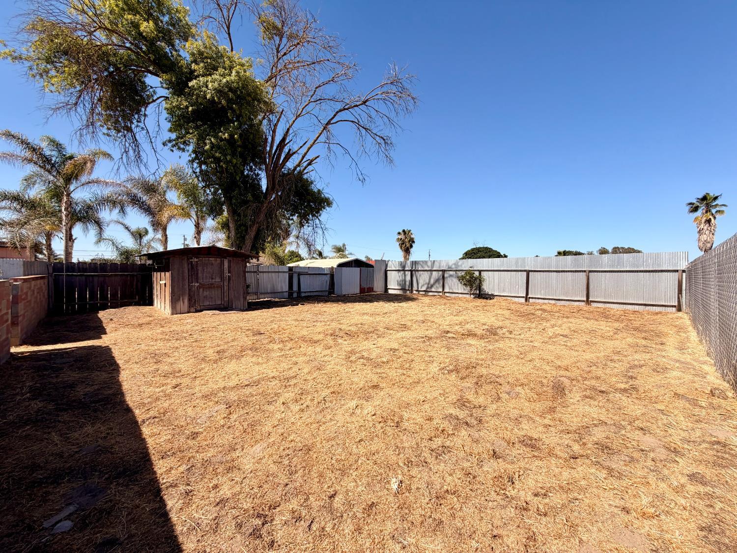 21225 S Feland Ave, Riverdale, CA 93656