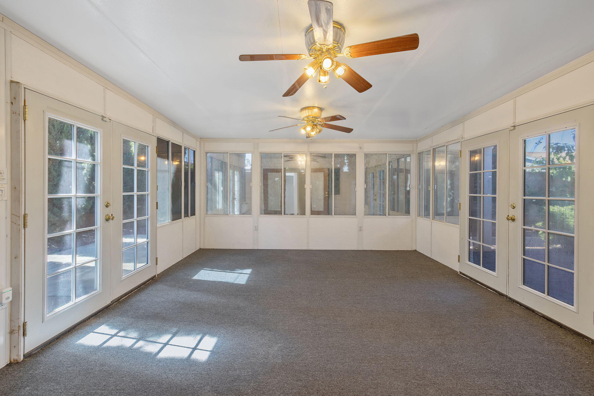 3325 W Laurel Ave, Visalia, CA 93277