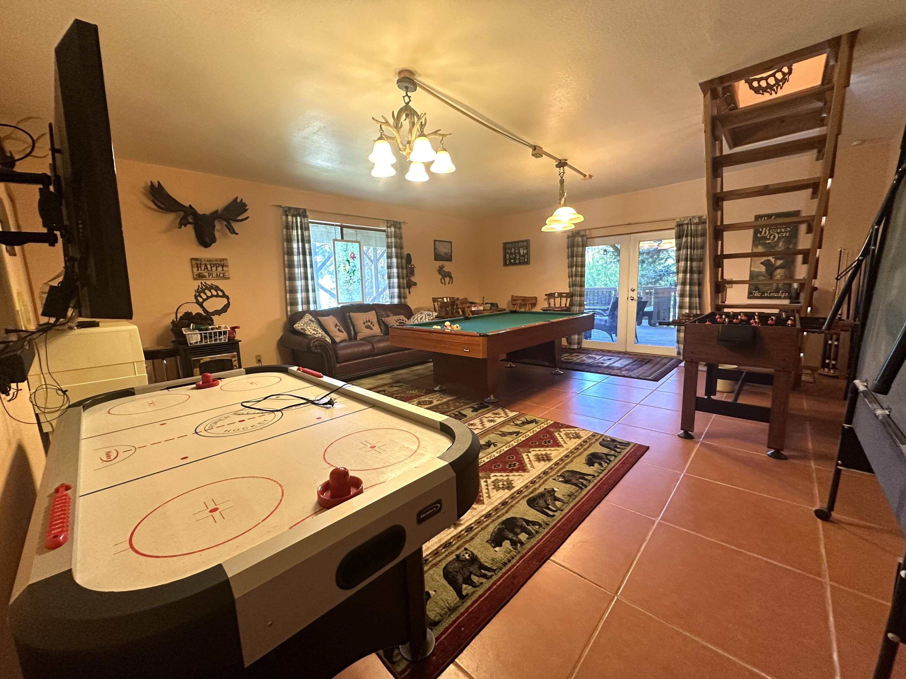 45288 Manter Meadow Dr, California Hot Springs, CA 93207