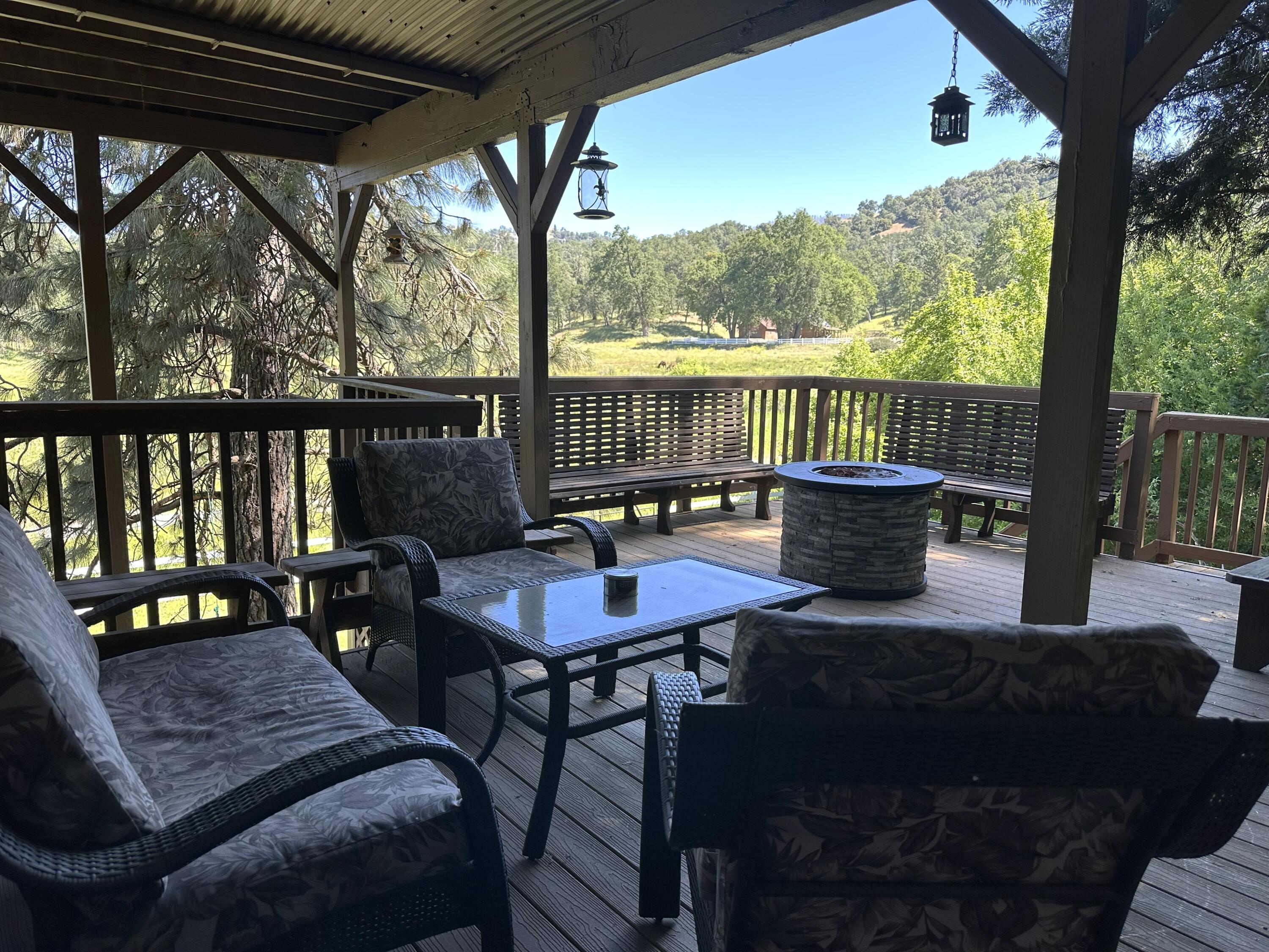 45288 Manter Meadow Dr, California Hot Springs, CA 93207