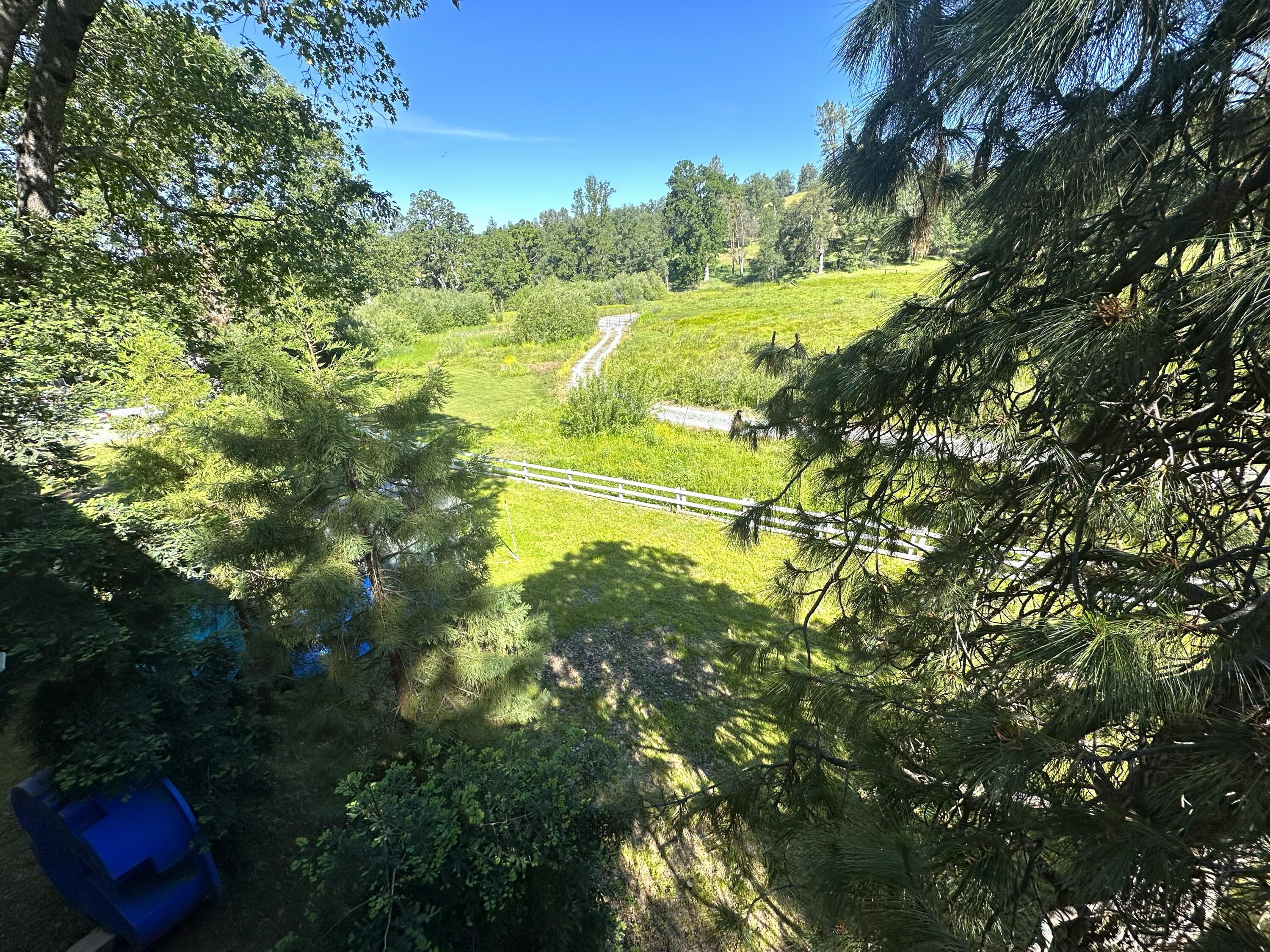 45288 Manter Meadow Dr, California Hot Springs, CA 93207