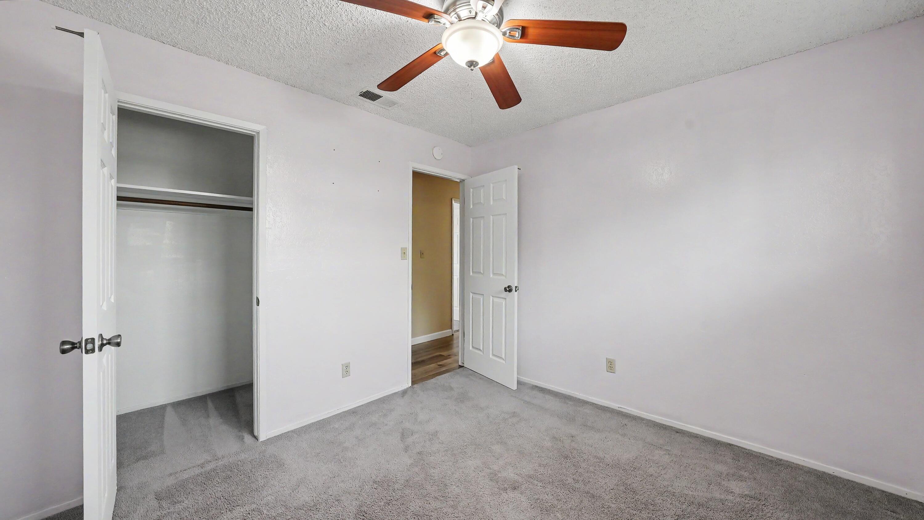 4200 W Whitendale Ave, Visalia, CA 93277