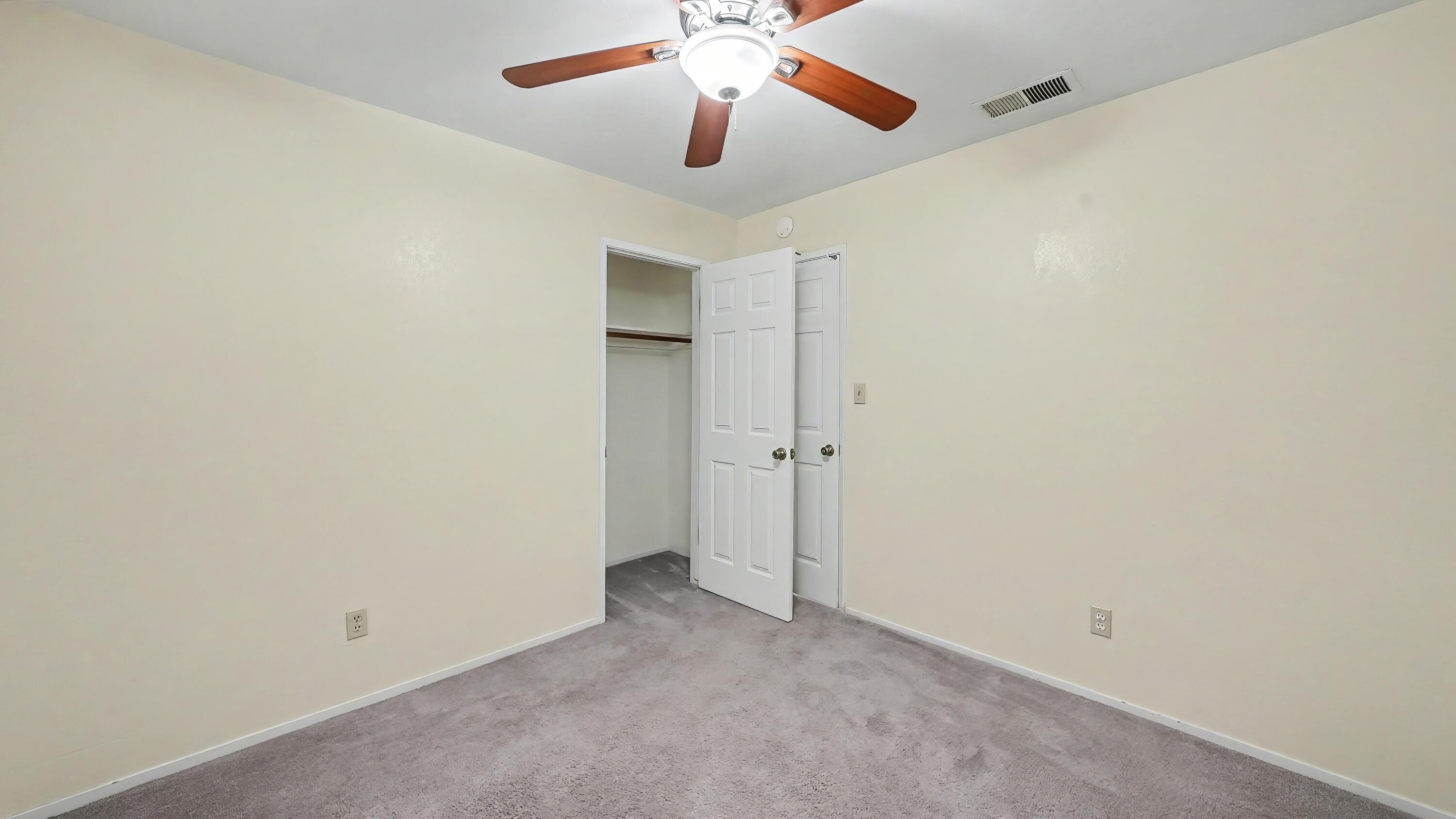 4200 W Whitendale Ave, Visalia, CA 93277
