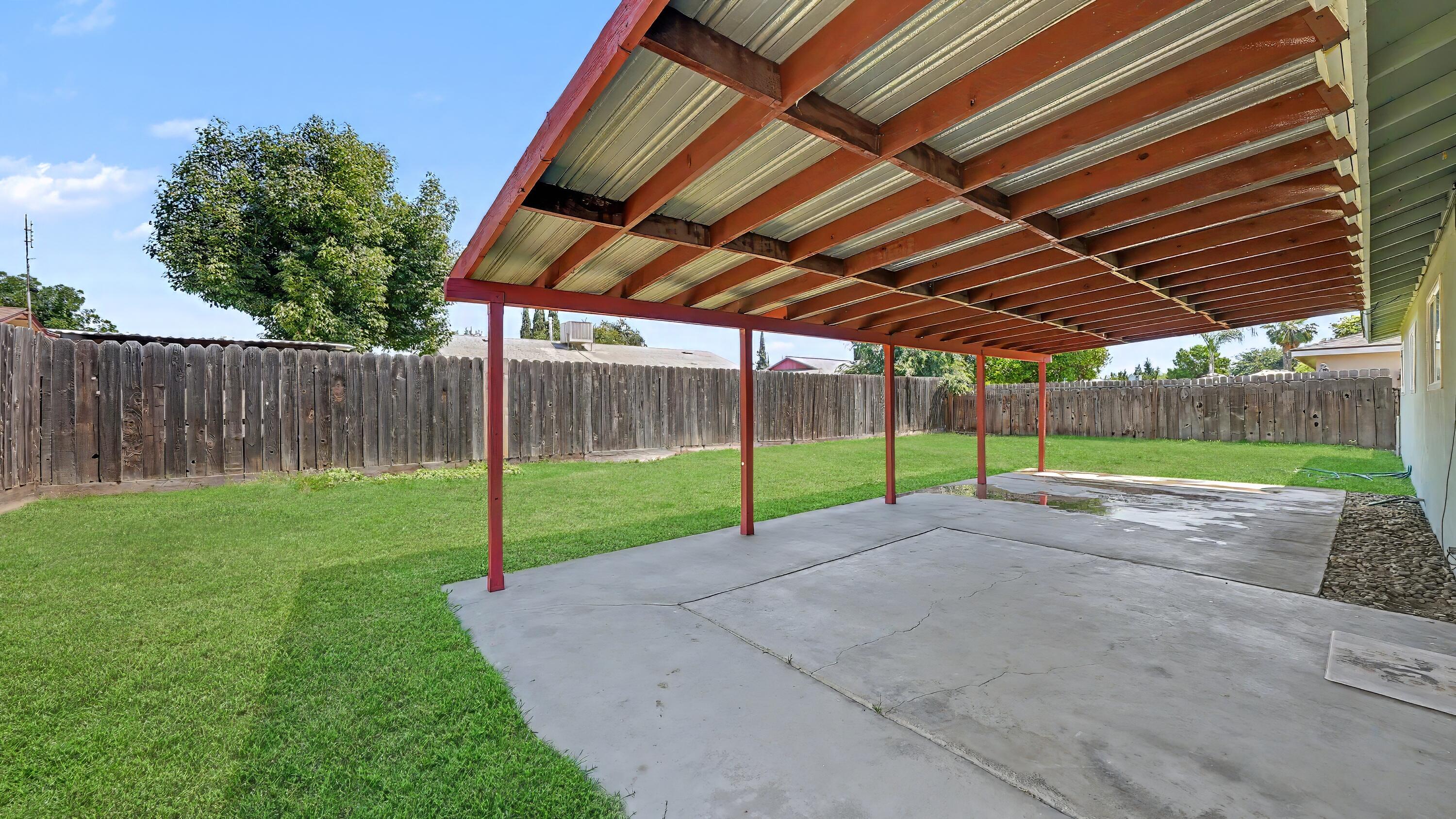4200 W Whitendale Ave, Visalia, CA 93277