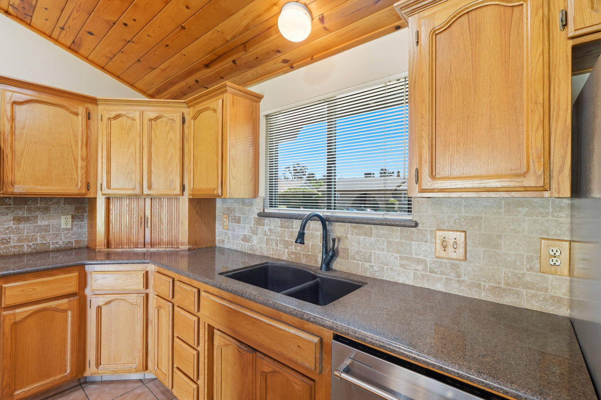 31121 Tower Rd, Visalia, CA 93292