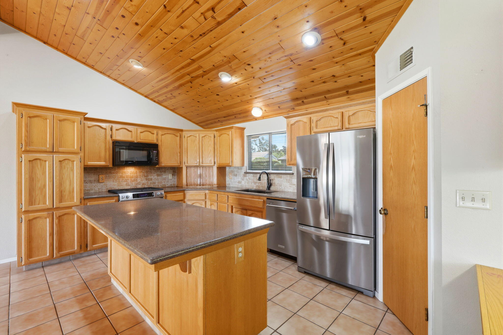 31121 Tower Rd, Visalia, CA 93292