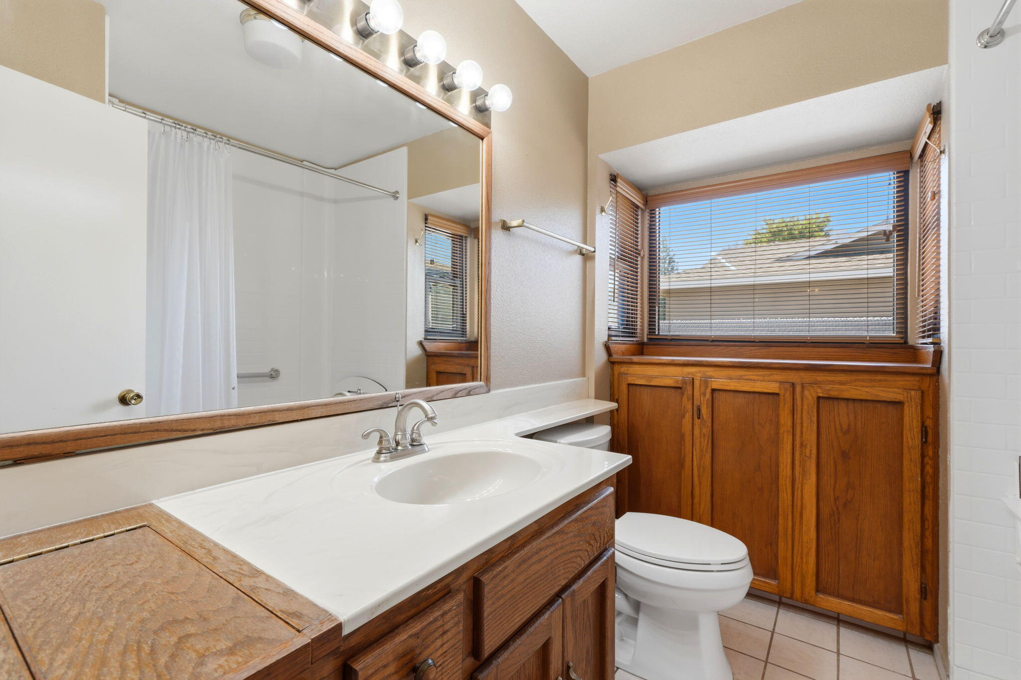 31121 Tower Rd, Visalia, CA 93292