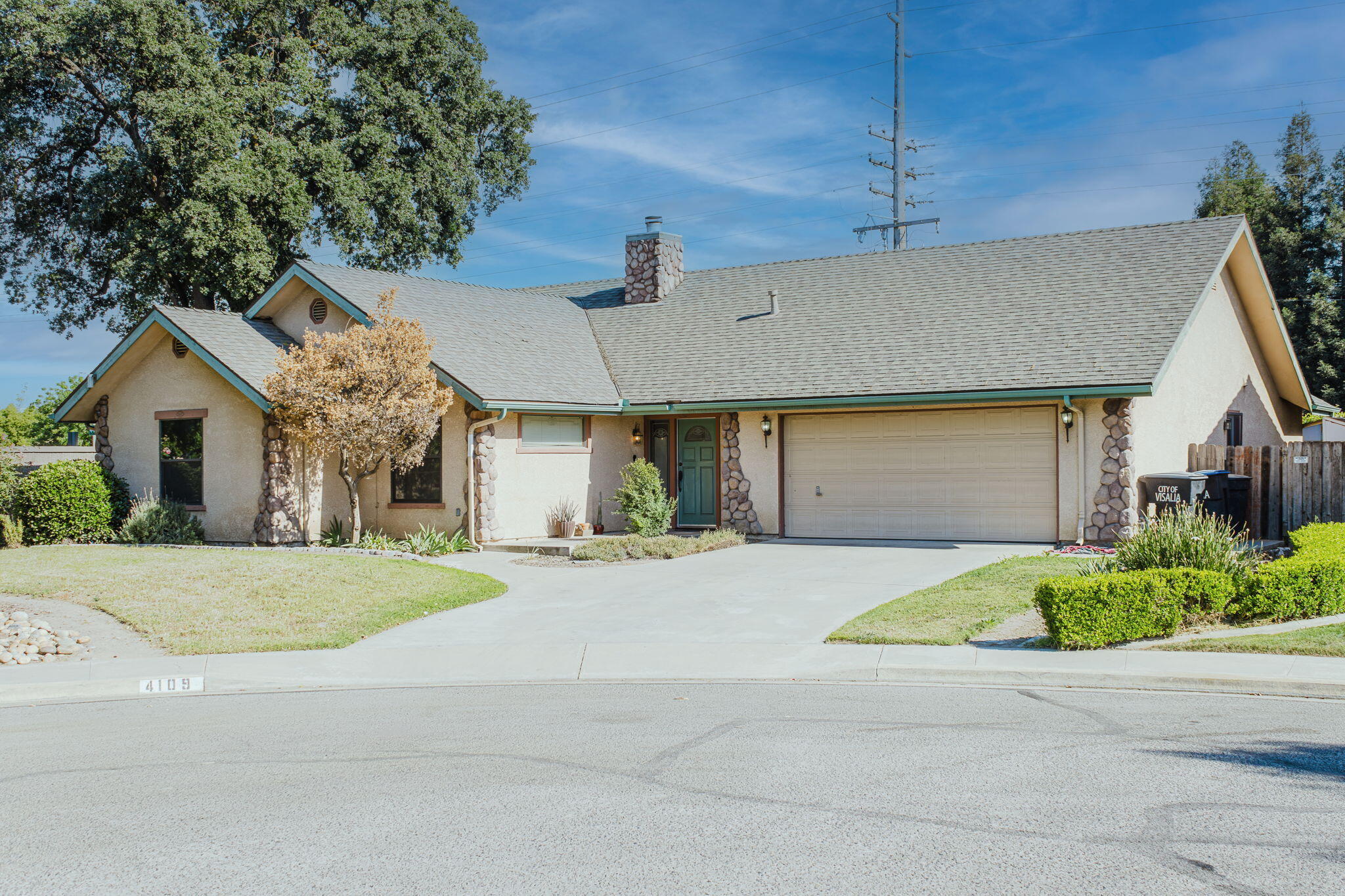 4109 W Mission Ct, Visalia, CA 93277