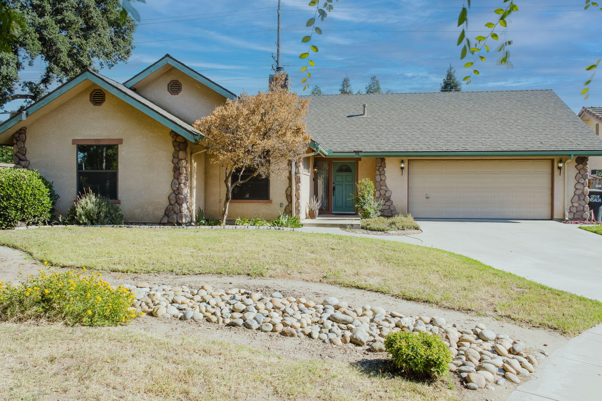 4109 W Mission Ct, Visalia, CA 93277