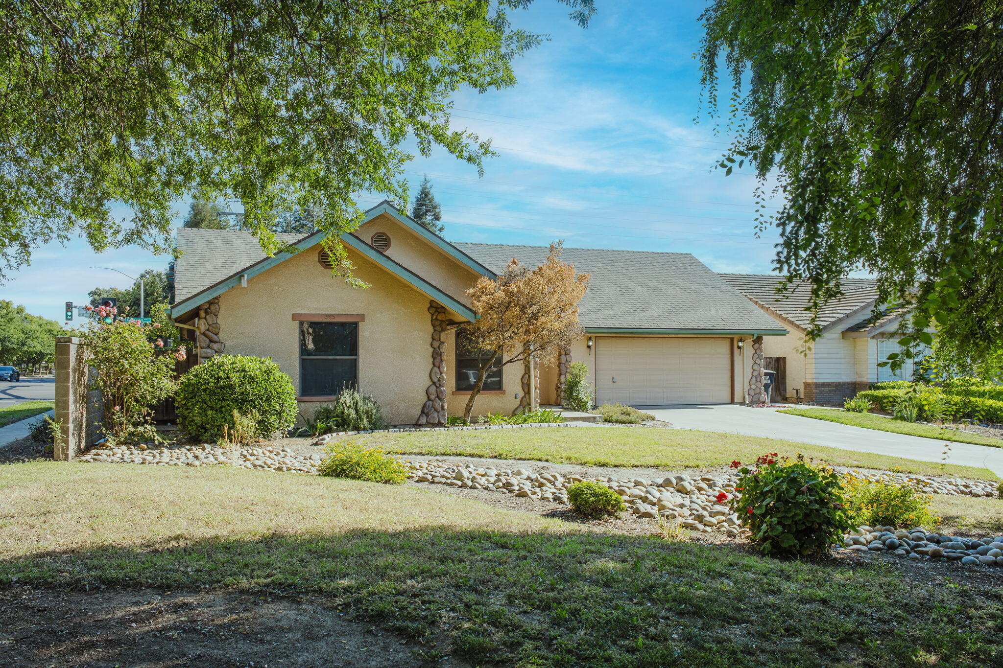 4109 W Mission Ct, Visalia, CA 93277