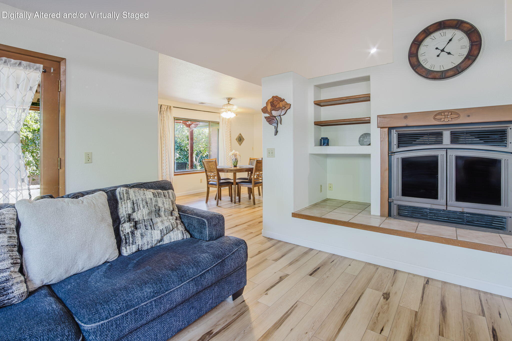 4109 W Mission Ct, Visalia, CA 93277