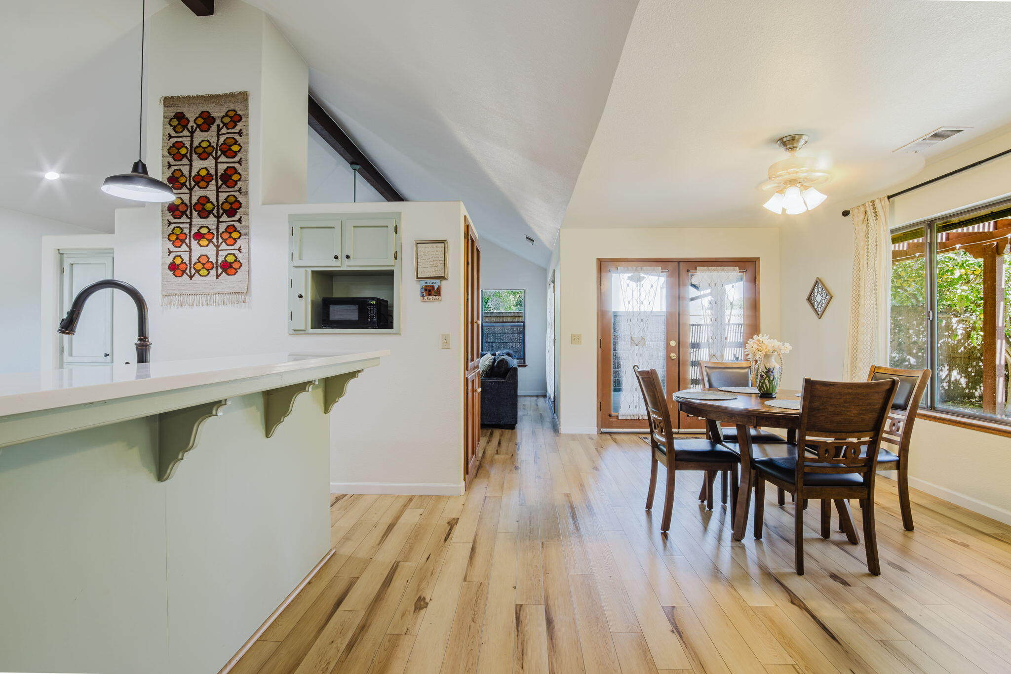 4109 W Mission Ct, Visalia, CA 93277