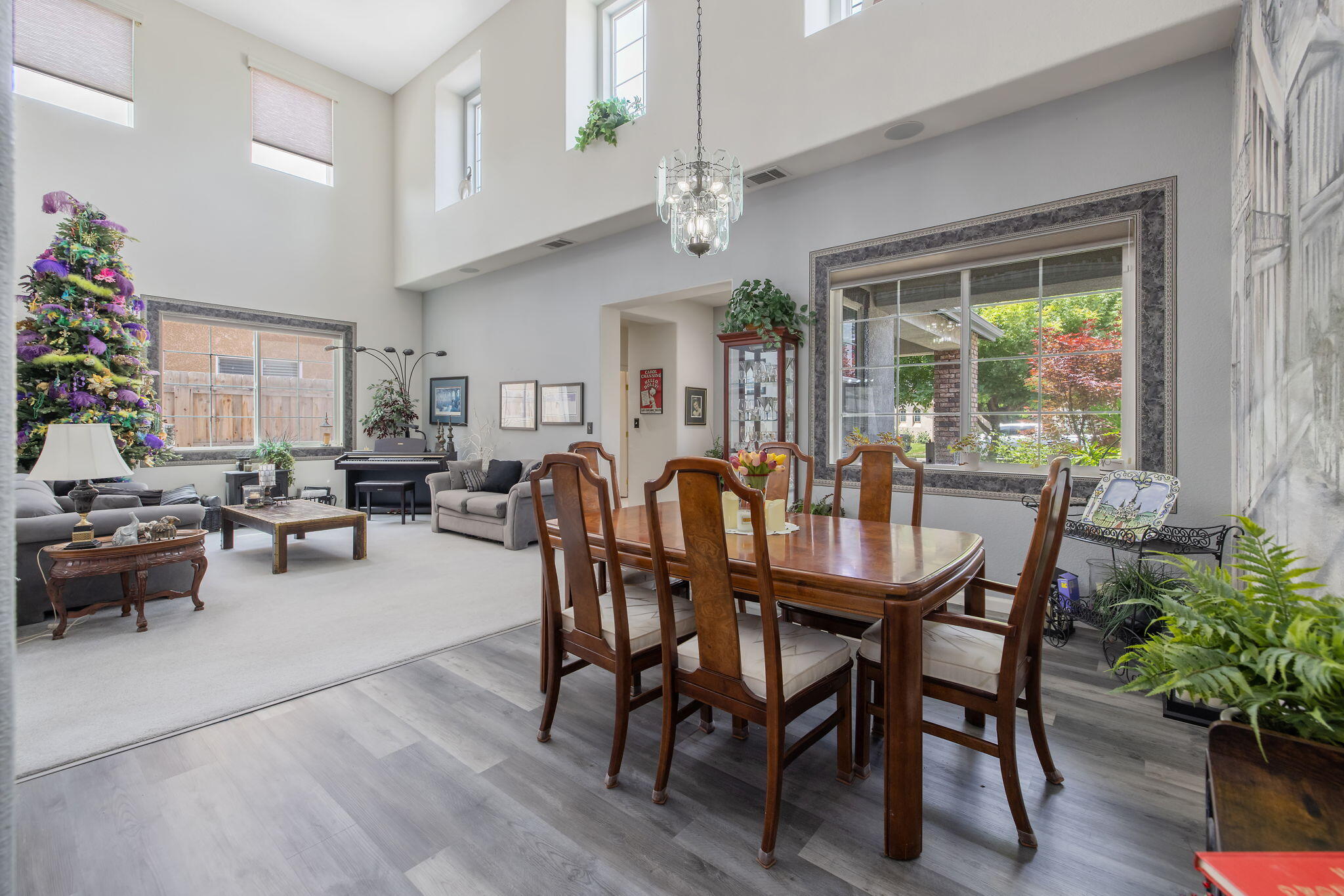 4217 W Elowin Ct, Visalia, CA 93291