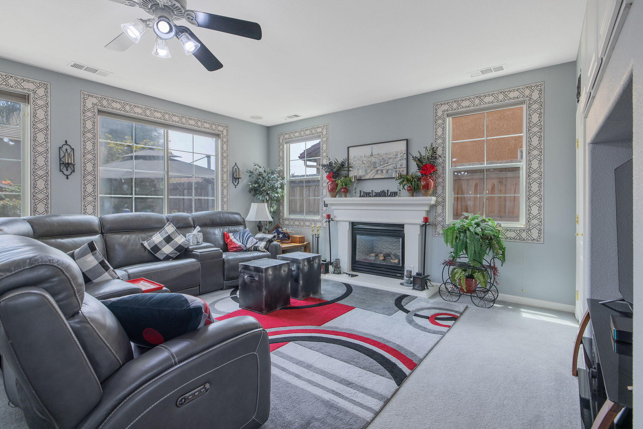 4217 W Elowin Ct, Visalia, CA 93291