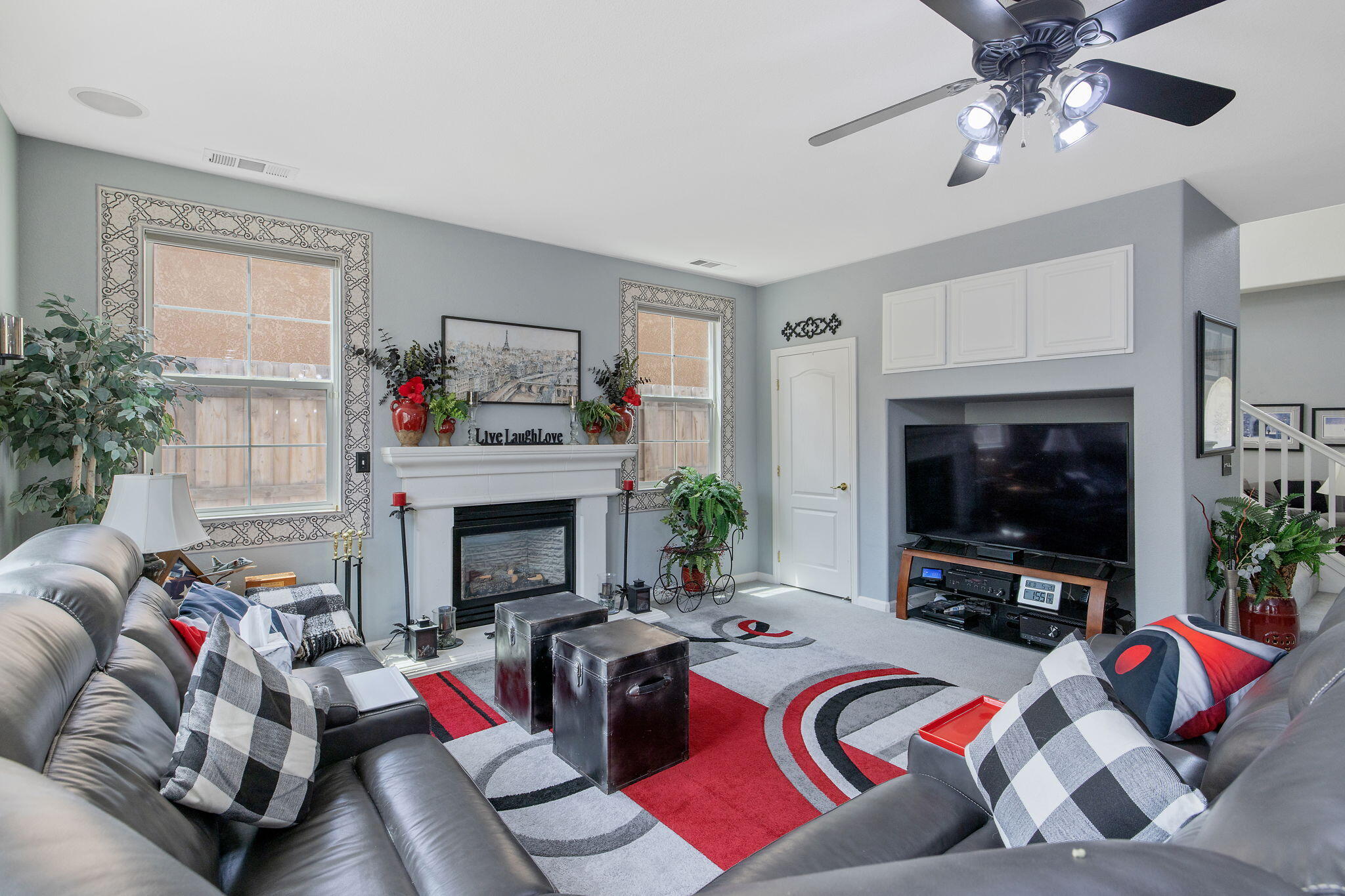 4217 W Elowin Ct, Visalia, CA 93291