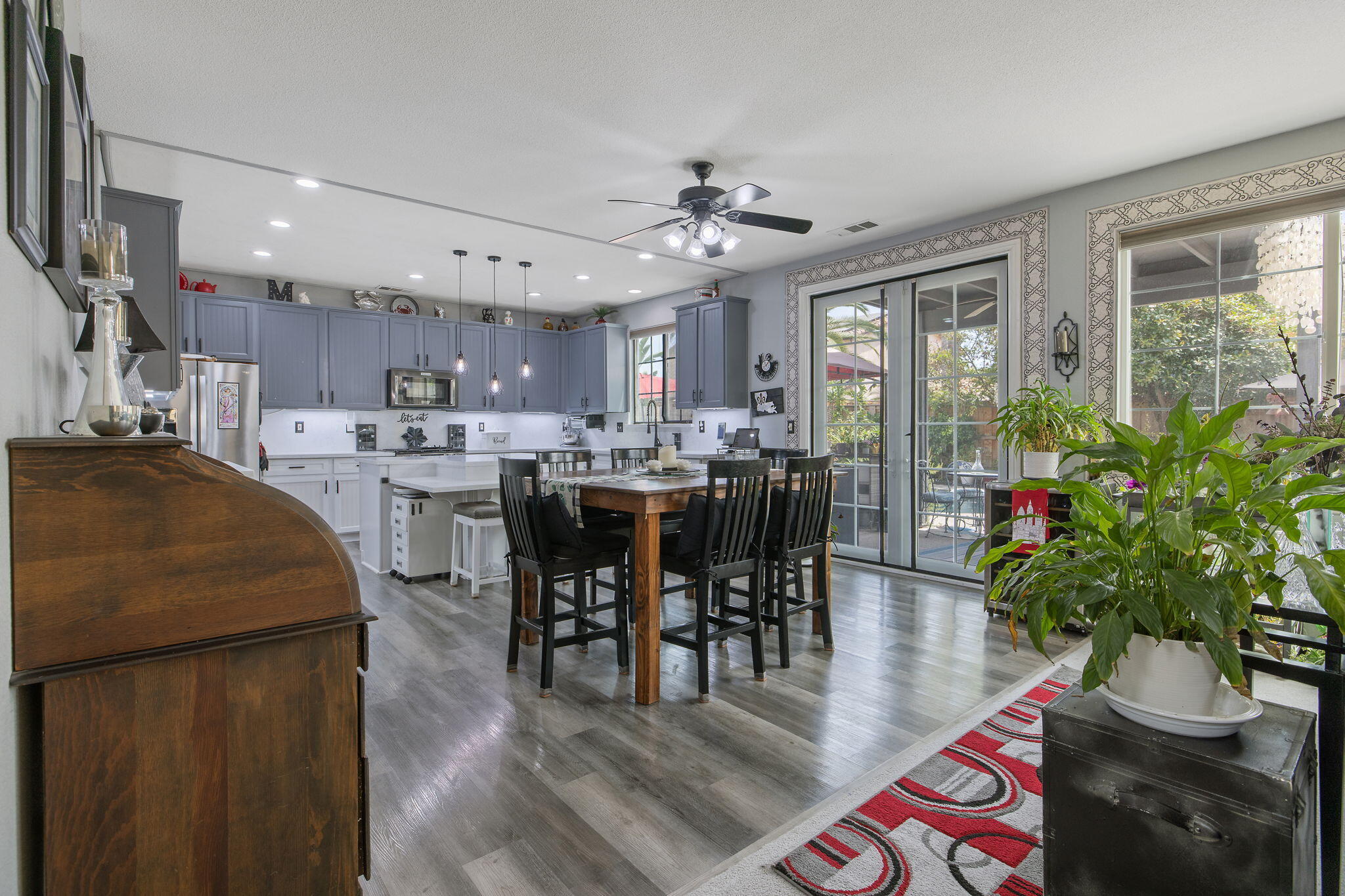 4217 W Elowin Ct, Visalia, CA 93291