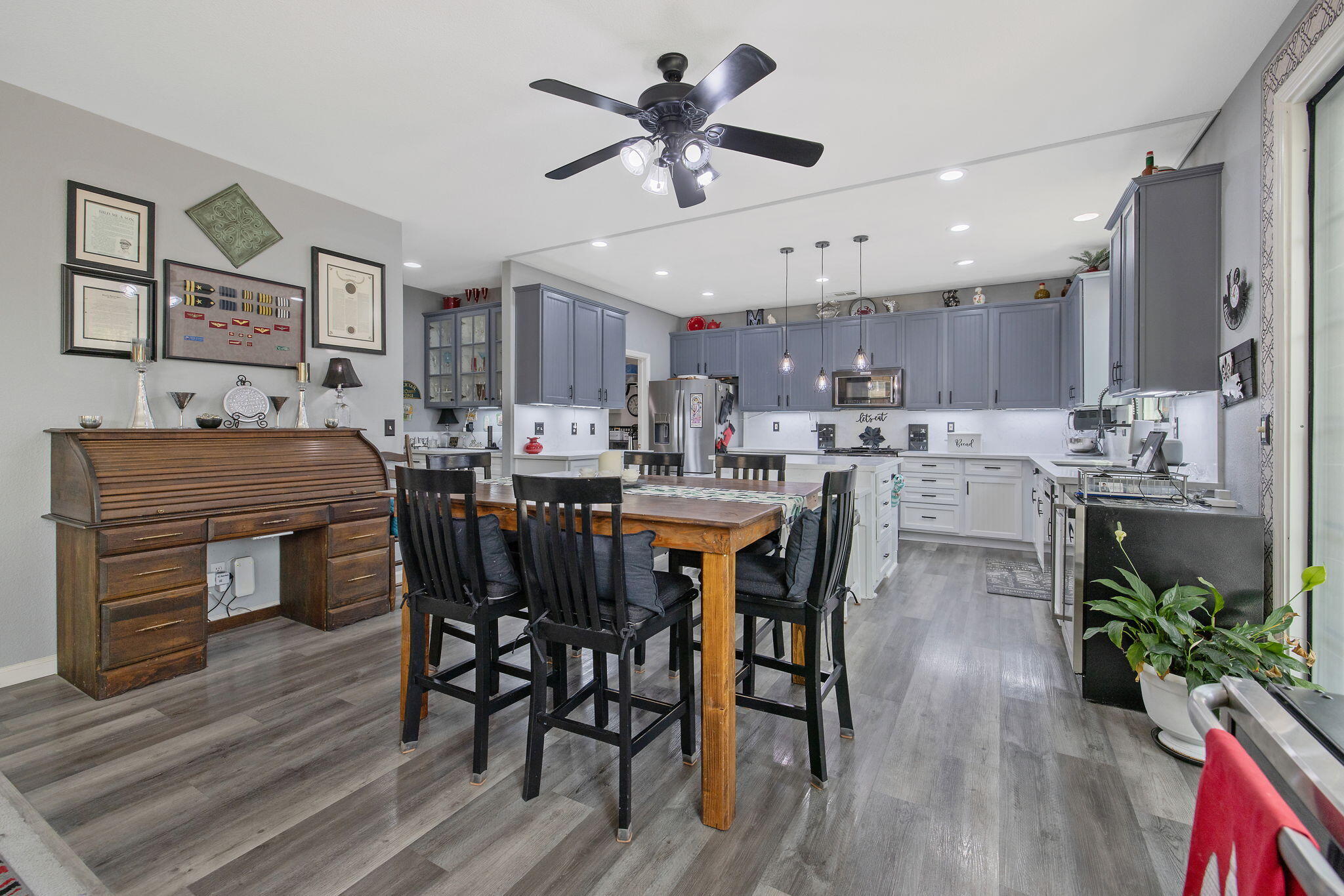 4217 W Elowin Ct, Visalia, CA 93291