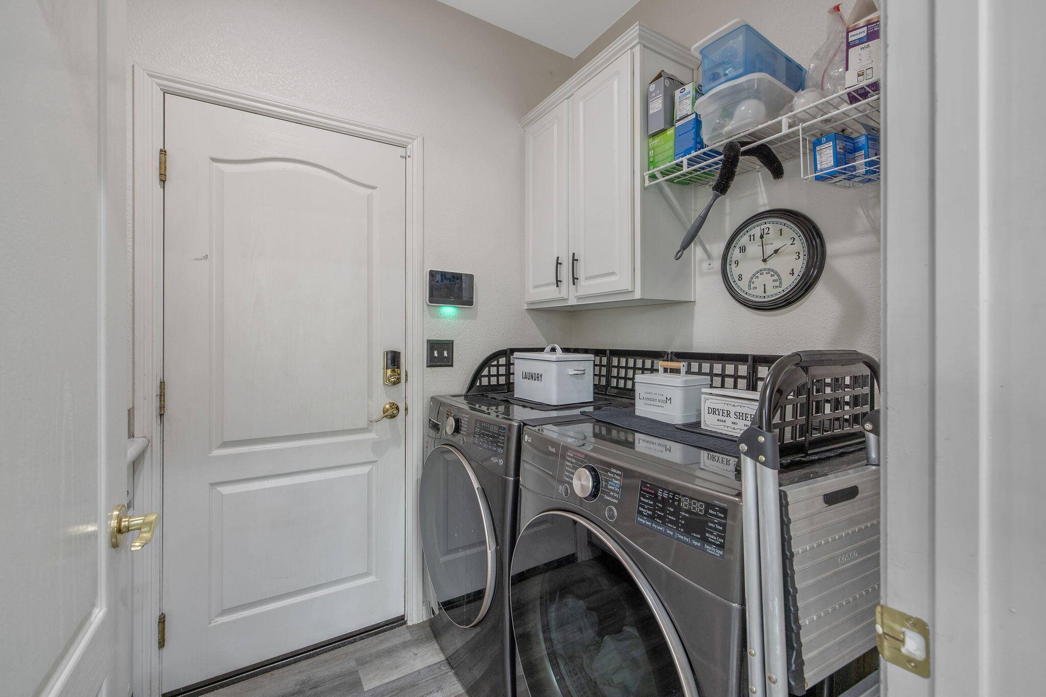 4217 W Elowin Ct, Visalia, CA 93291