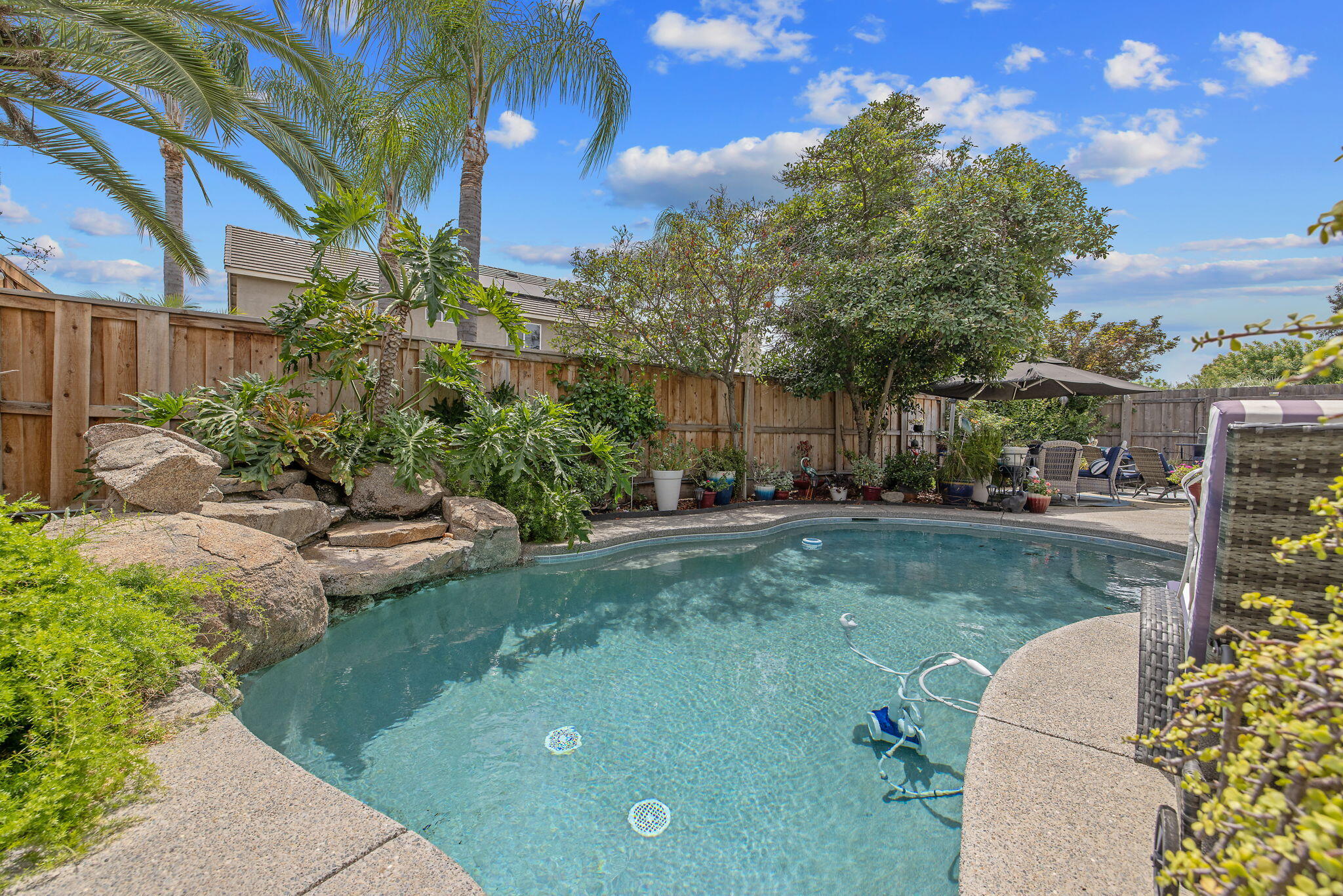 4217 W Elowin Ct, Visalia, CA 93291