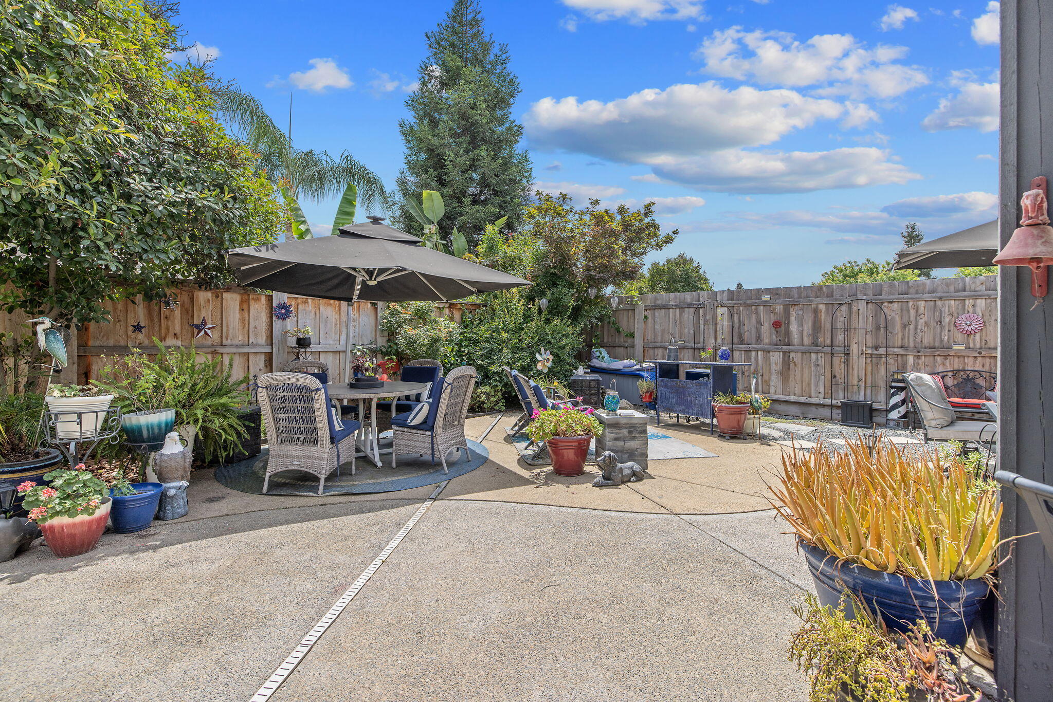 4217 W Elowin Ct, Visalia, CA 93291