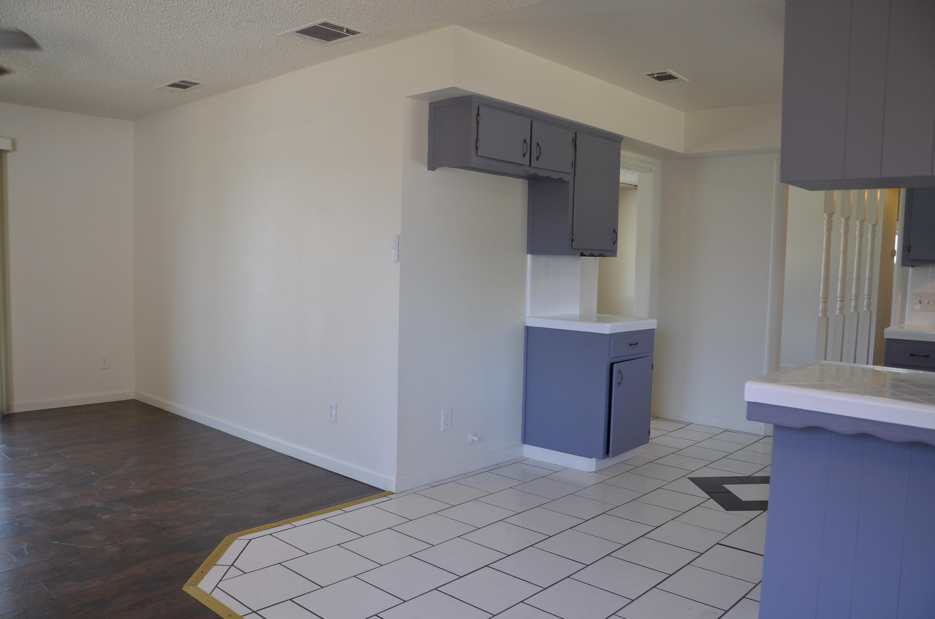 339 W Spring Ln, Lemoore, CA 93245