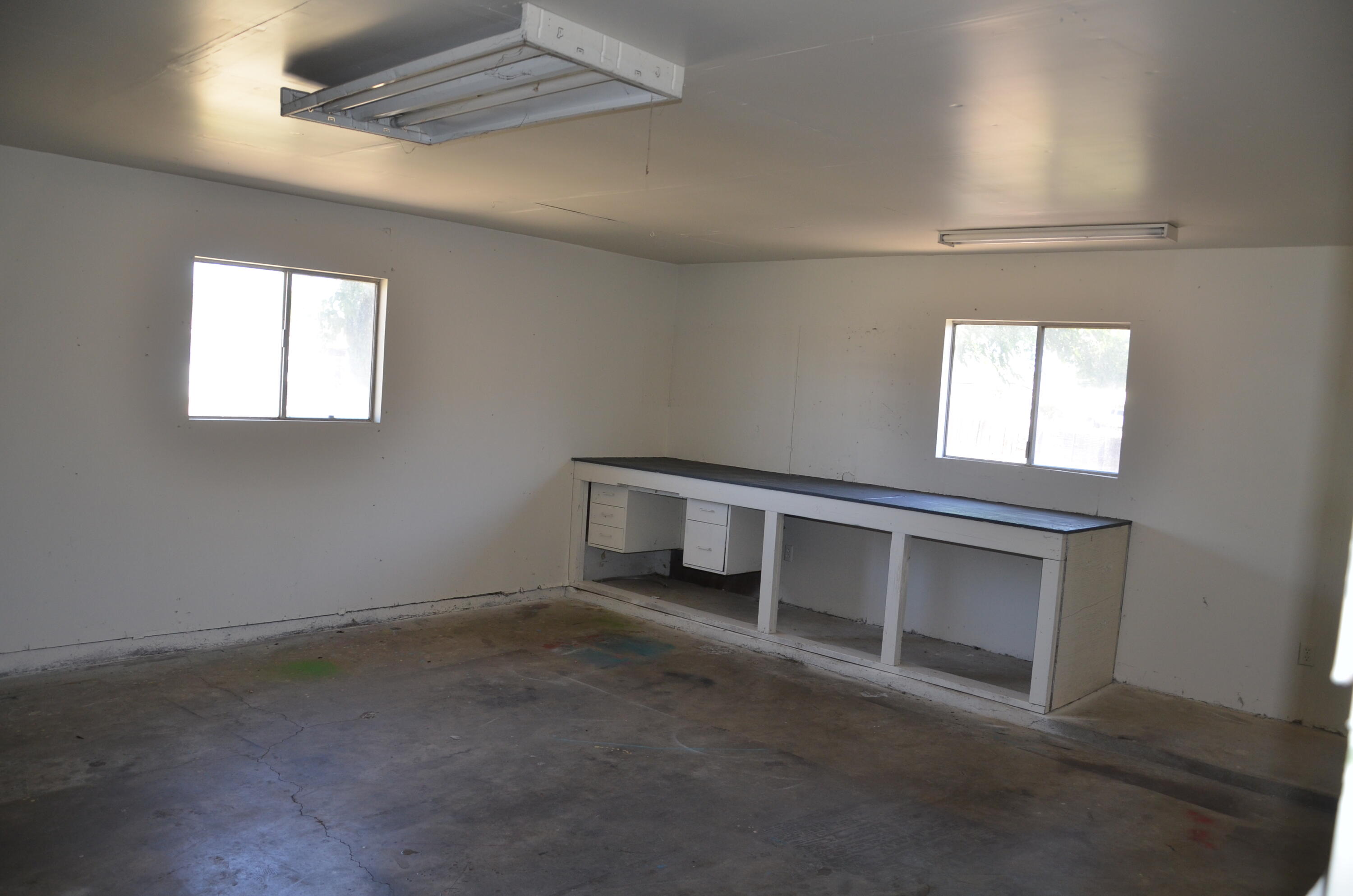 339 W Spring Ln, Lemoore, CA 93245