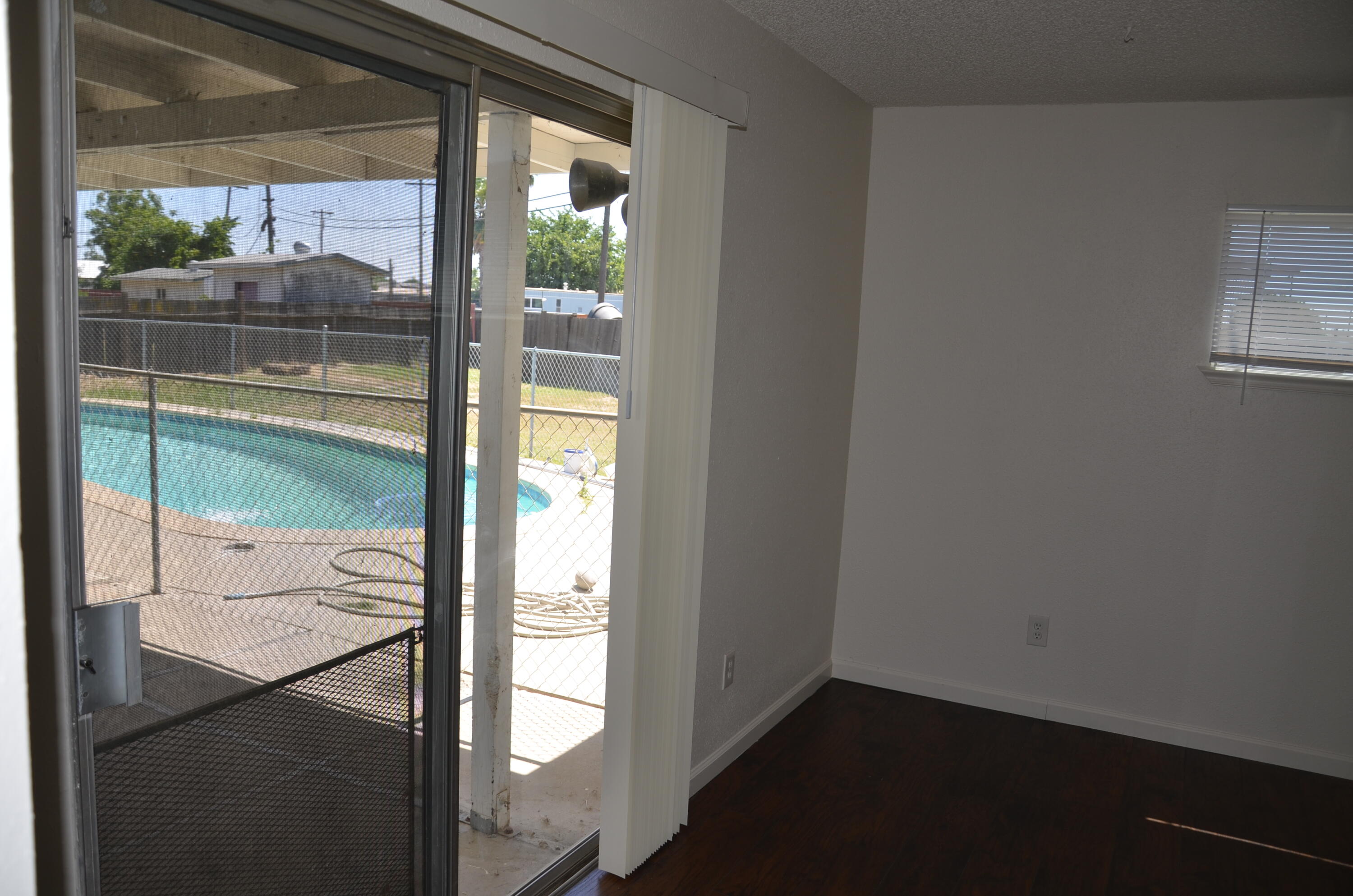339 W Spring Ln, Lemoore, CA 93245