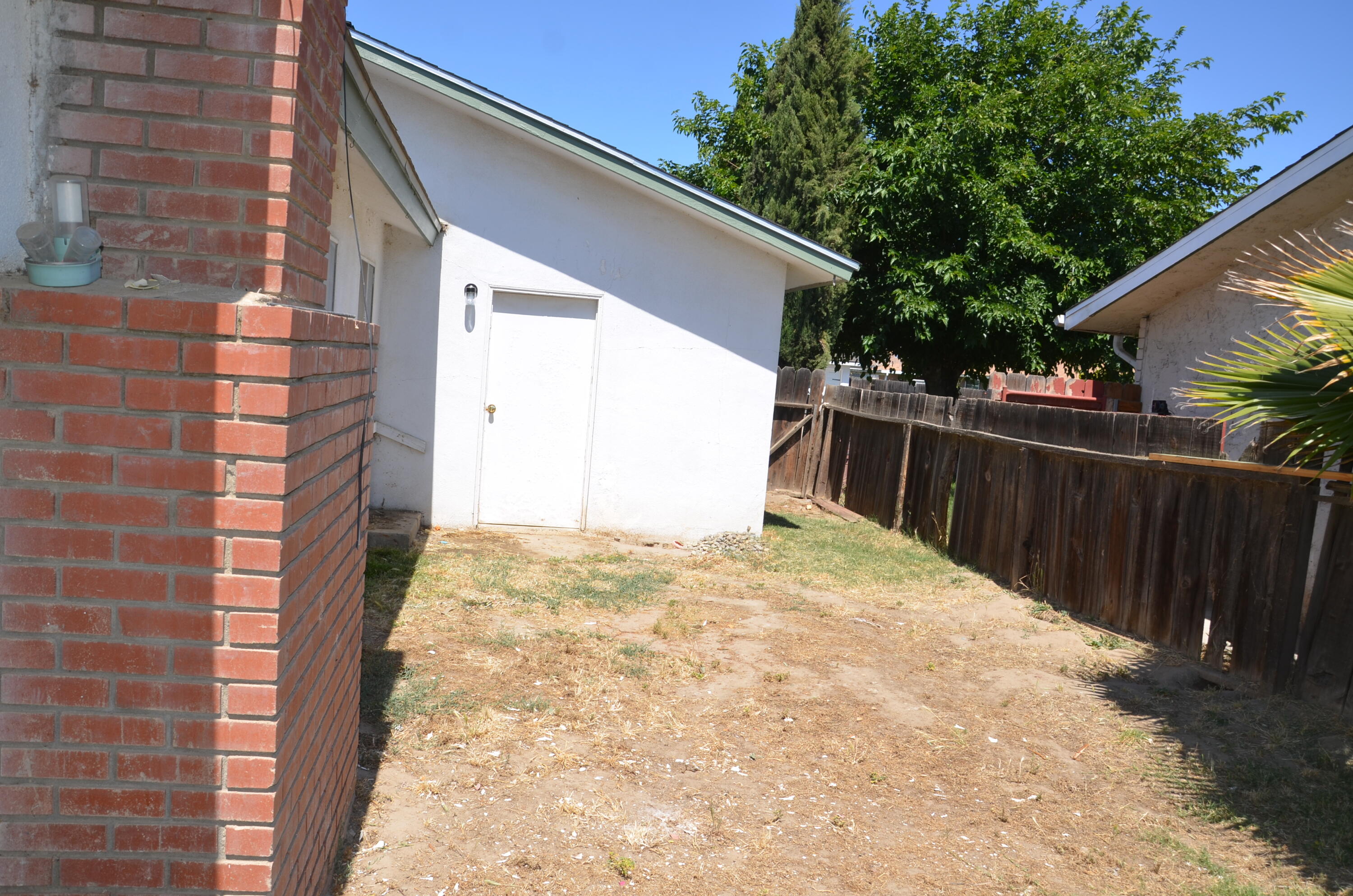 339 W Spring Ln, Lemoore, CA 93245